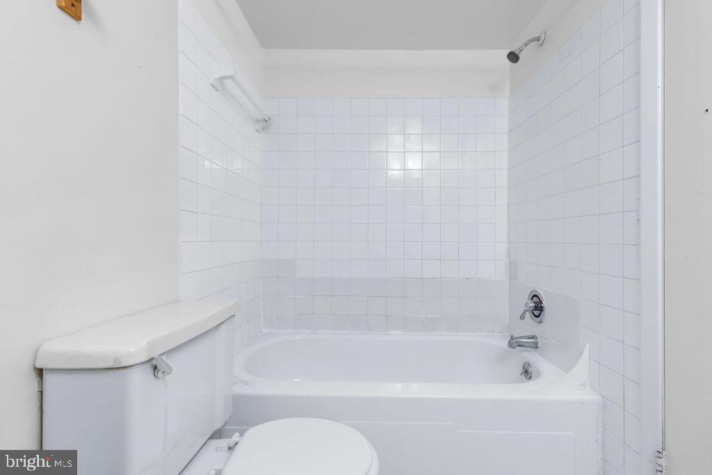 TREOVER CONDOMINIUM - Residential