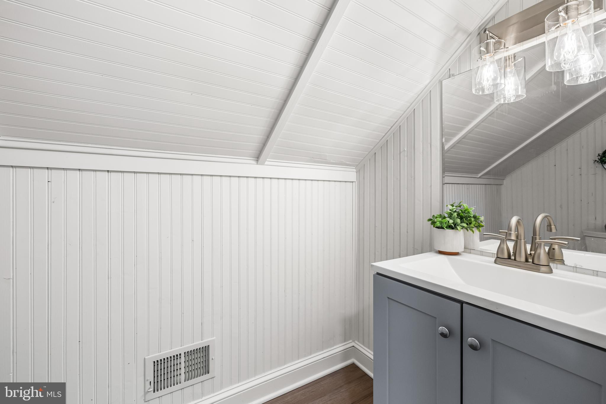 OAKLEIGH BEACH - Residential