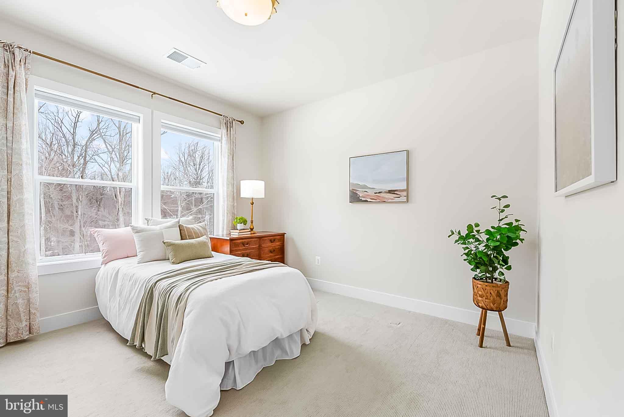 KINGSLEY WOODS - Residential