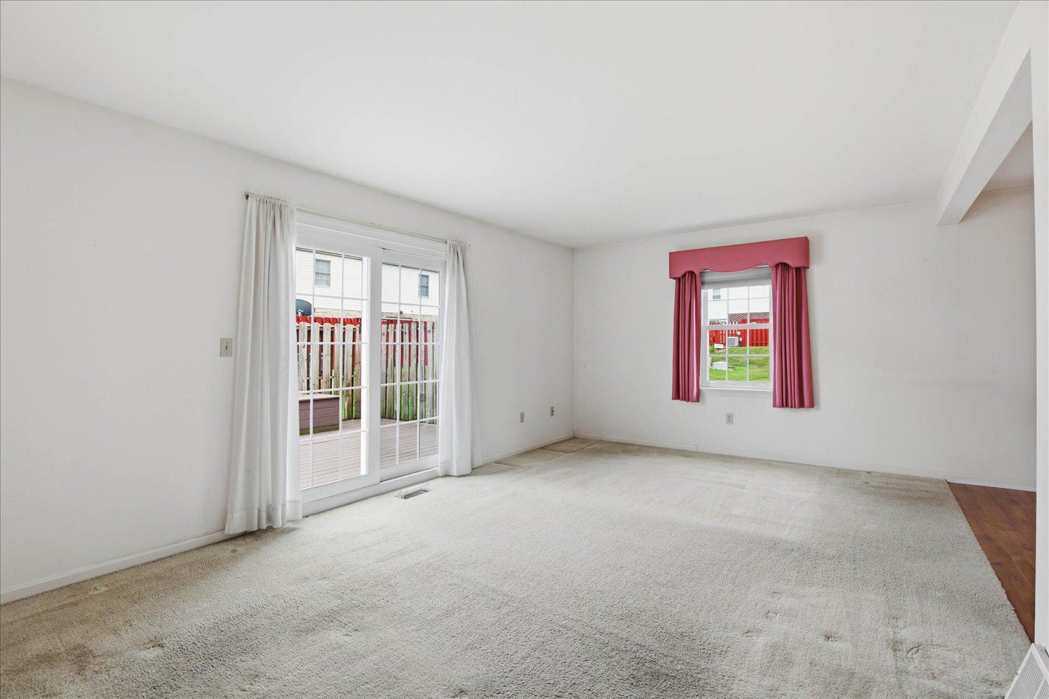 CARLTON COURT - Residential