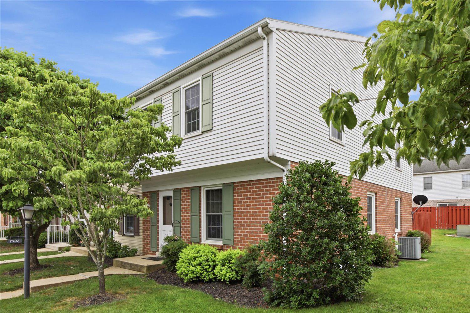 CARLTON COURT - Residential