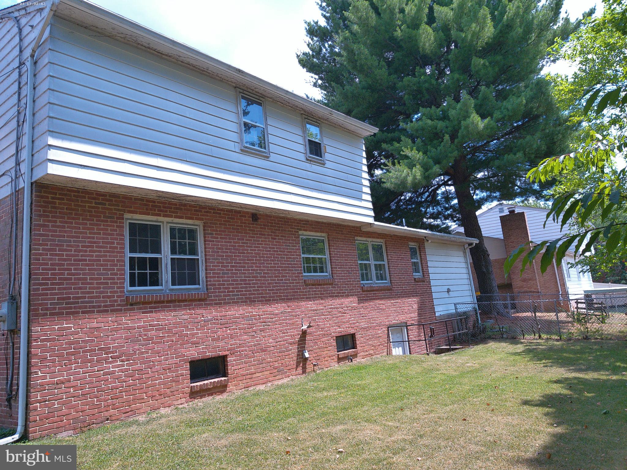 GREEN LANE FARMS - Residential