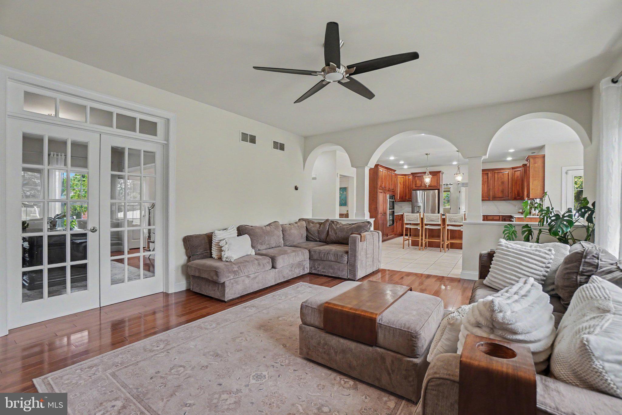 RIDGE ESTATES - Residential