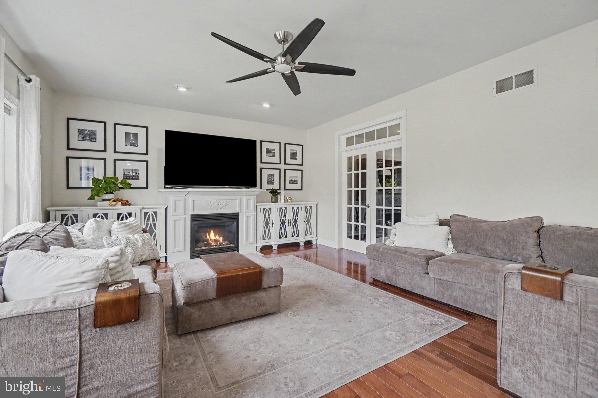 RIDGE ESTATES - Residential