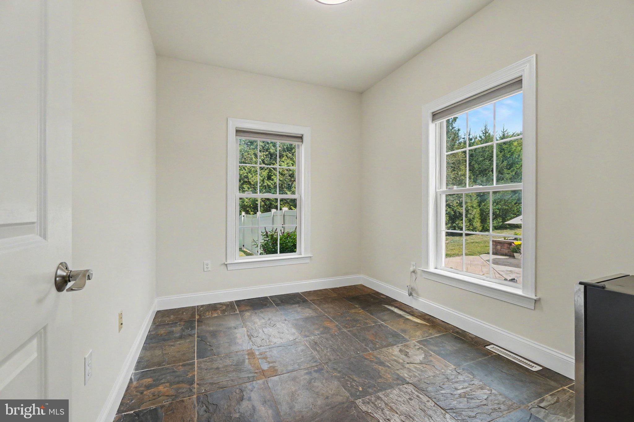 RIDGE ESTATES - Residential