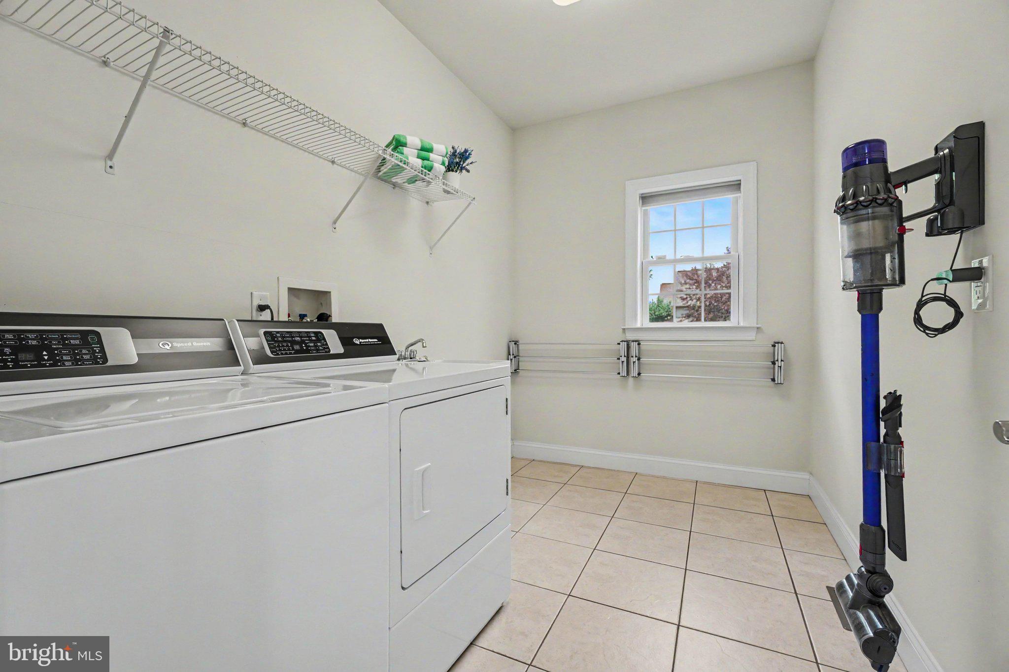 RIDGE ESTATES - Residential