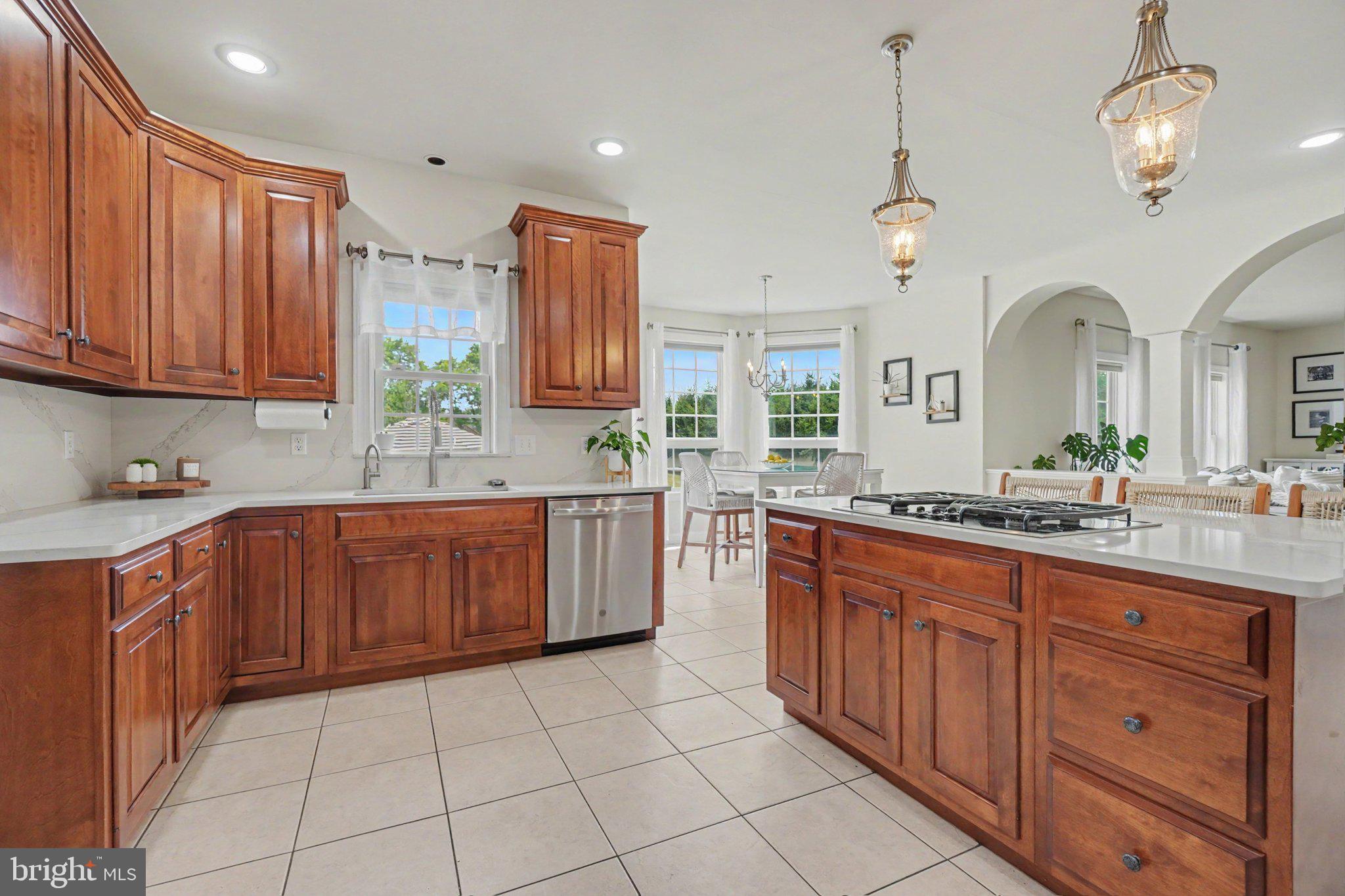 RIDGE ESTATES - Residential