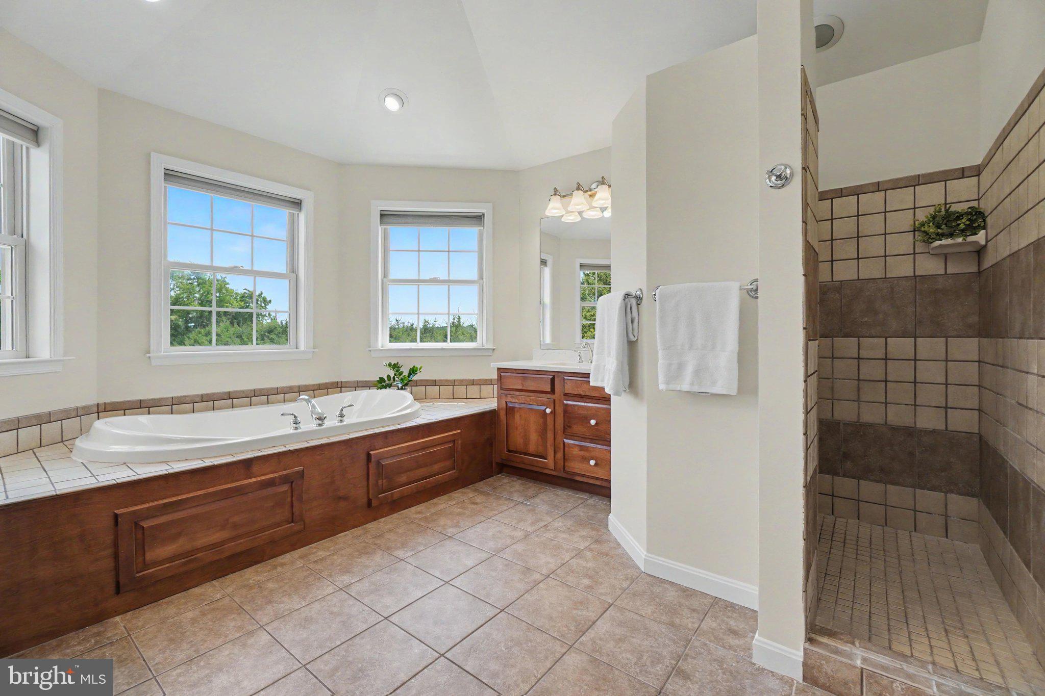 RIDGE ESTATES - Residential