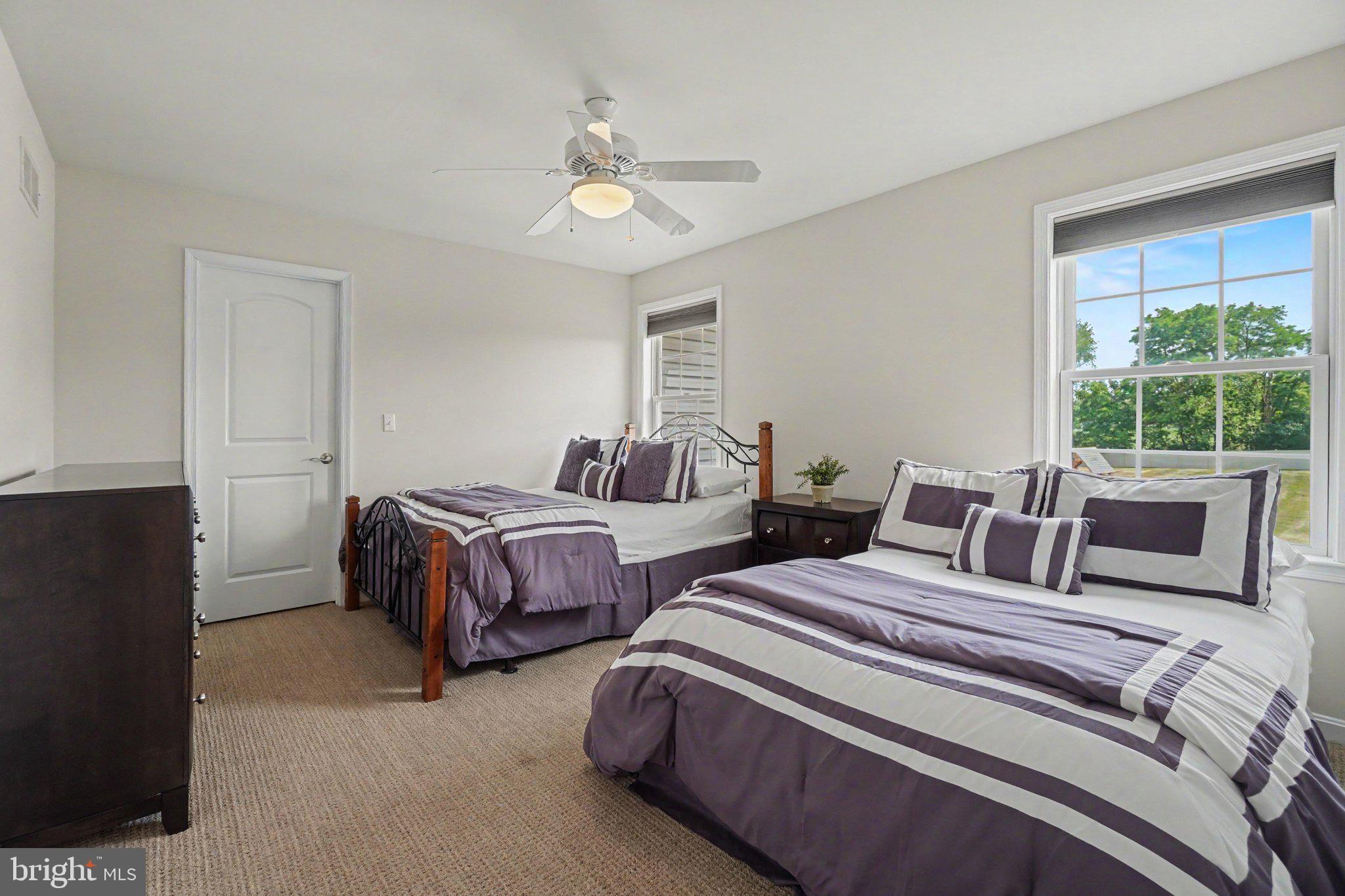 RIDGE ESTATES - Residential