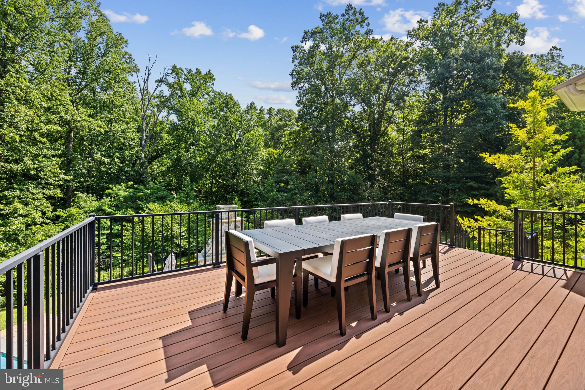 WYATTS HILL - Residential