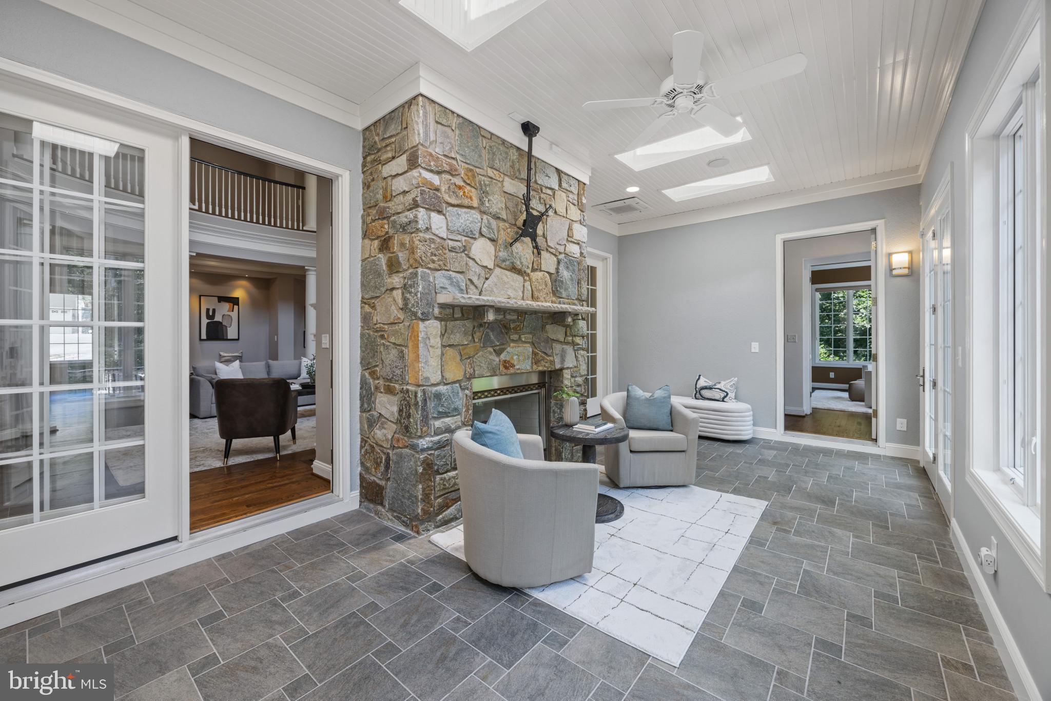 WYATTS HILL - Residential
