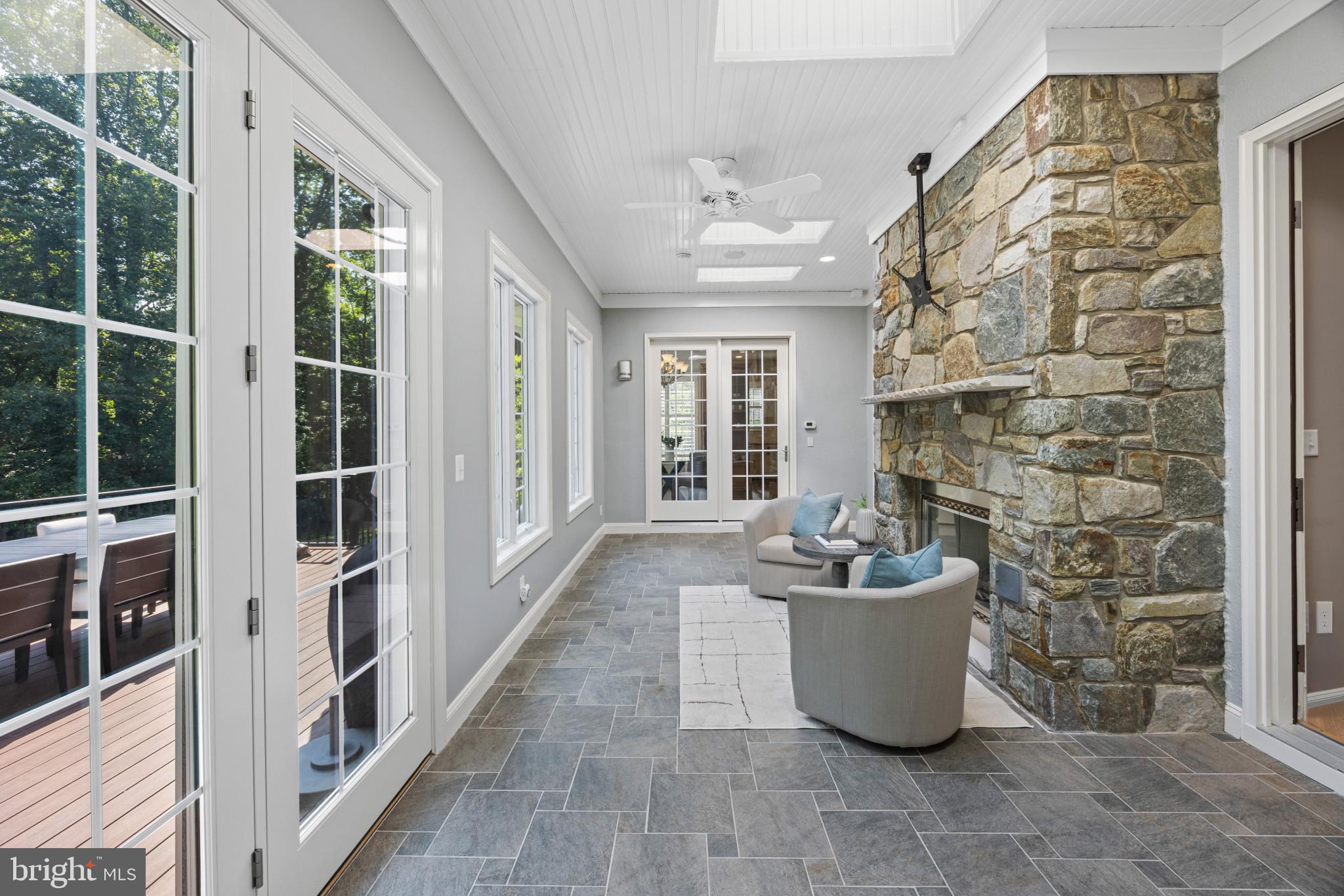 WYATTS HILL - Residential