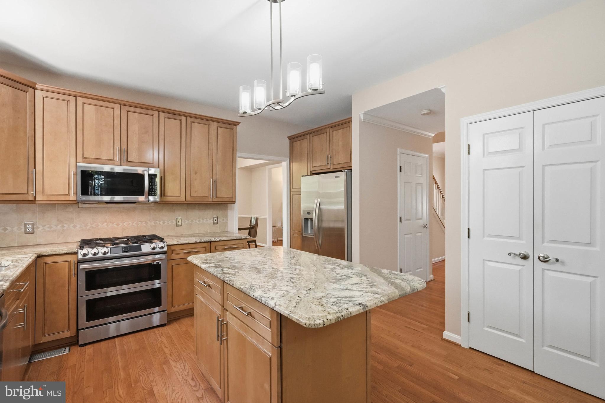 MOUNT HEBRON - Residential