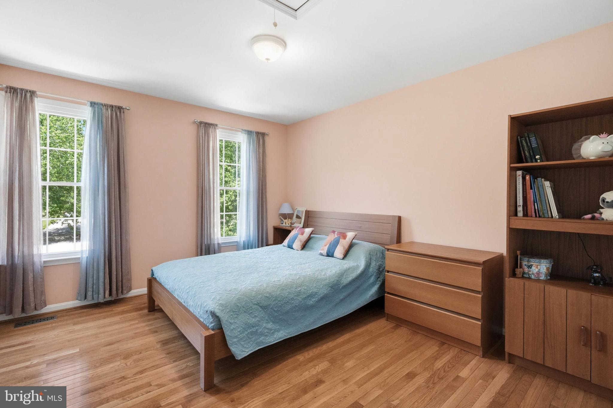 MOUNT HEBRON - Residential