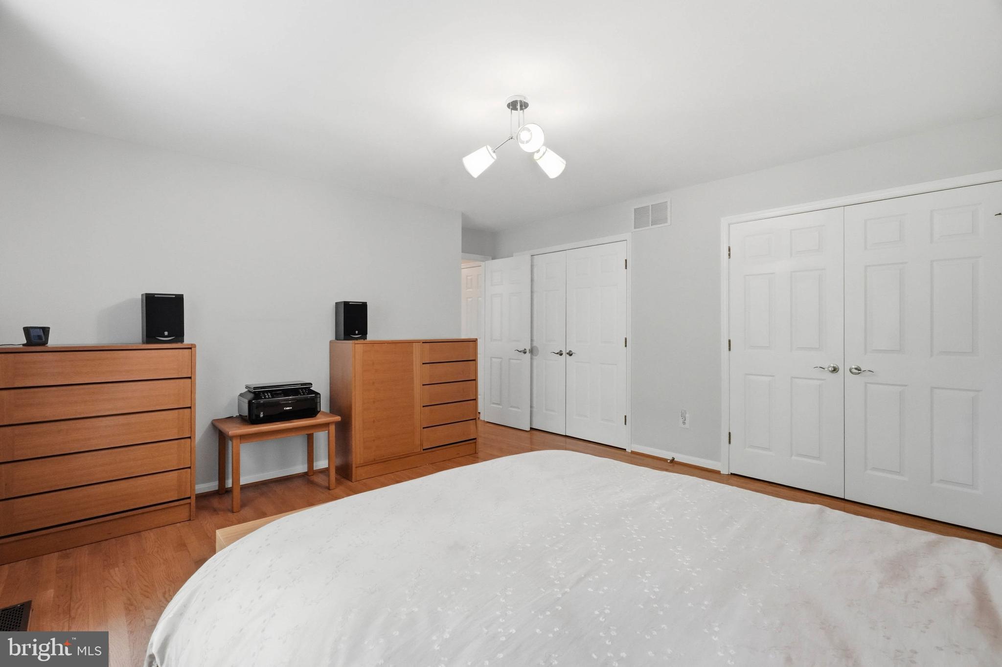 MOUNT HEBRON - Residential