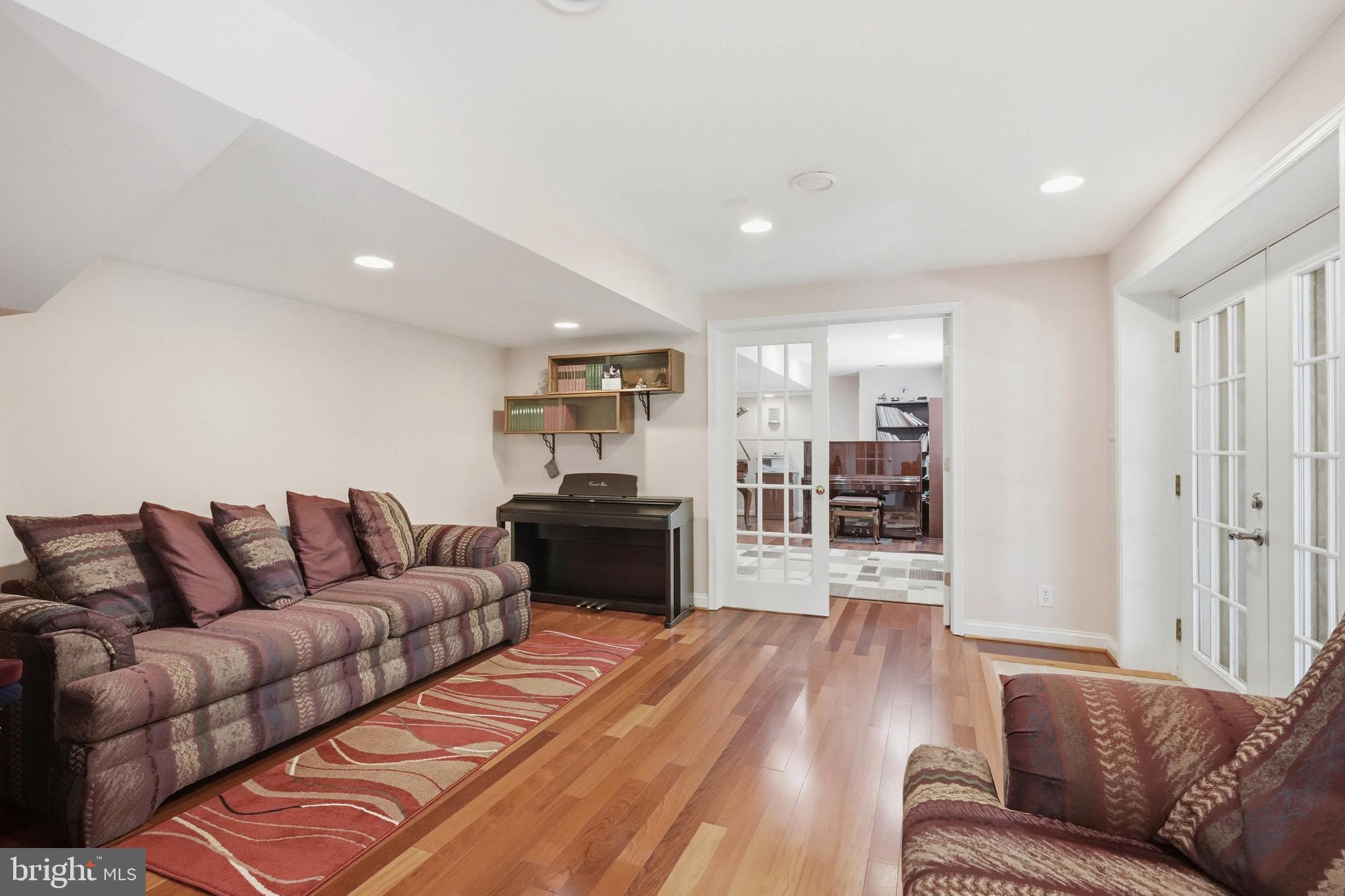 MOUNT HEBRON - Residential