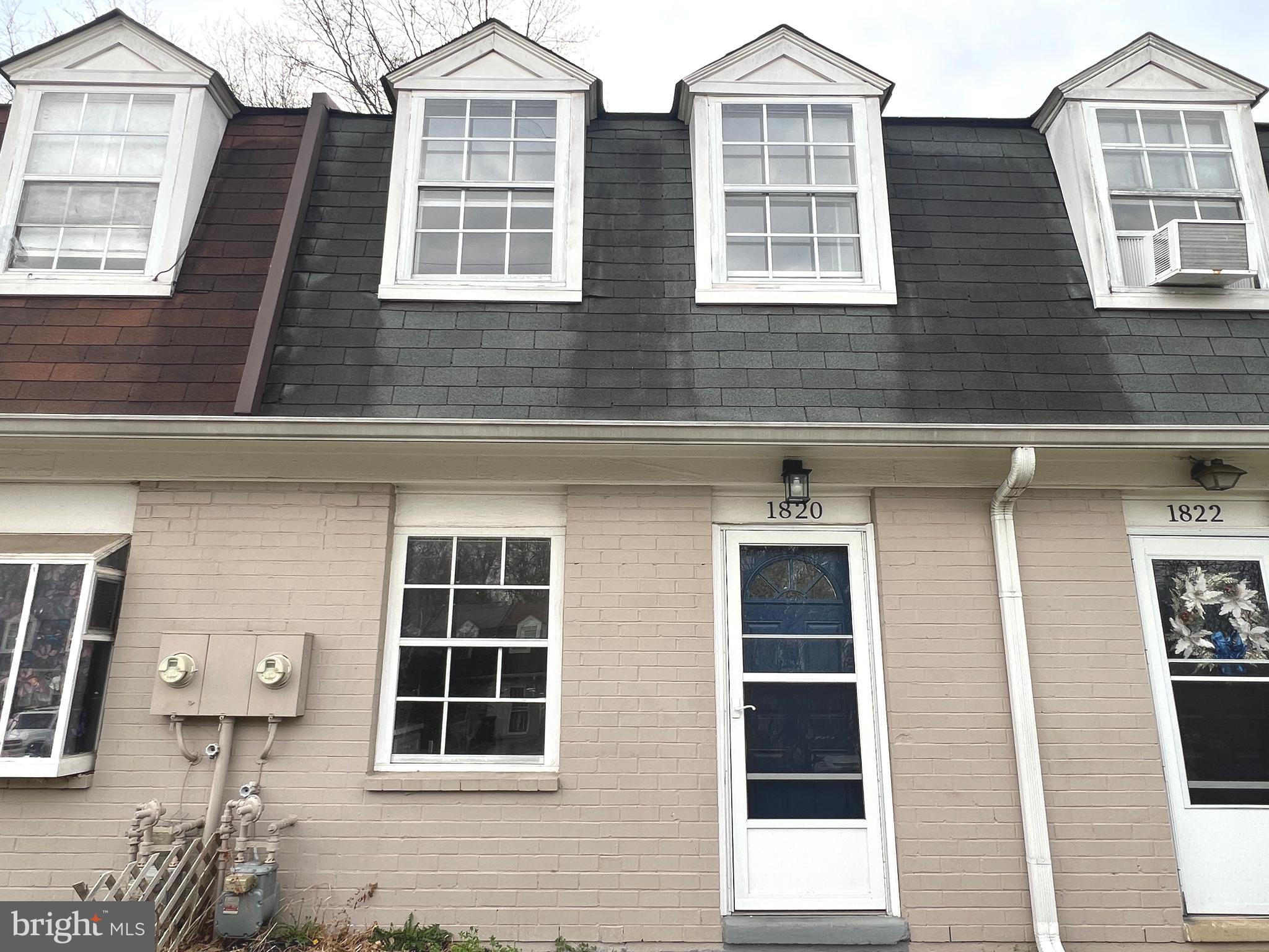 There are income and credit requirements. EACH PERSON 18+ is REQUIRED to be on the LEASE and will need to have a BACKGROUND and CREDIT CHECK performed REGARDLESS of who is actually going to pay for the rent. EMPLOYMENT and RENTAL VERIFICATION will be CHECKED. $35 per person for the Application Fee which is Non-Refundable. Applicants must have 630+ credit and the combined annual income must be $63,000 or more. Security Deposit is $1,800. There is a $100 move in fee. Tenants are responsible for paying gas and electric. If interested after an application is received you will be given a link to pay for and complete the background and credit check. All information provided is deemed reliable, but is not guaranteed and should be independently verified.