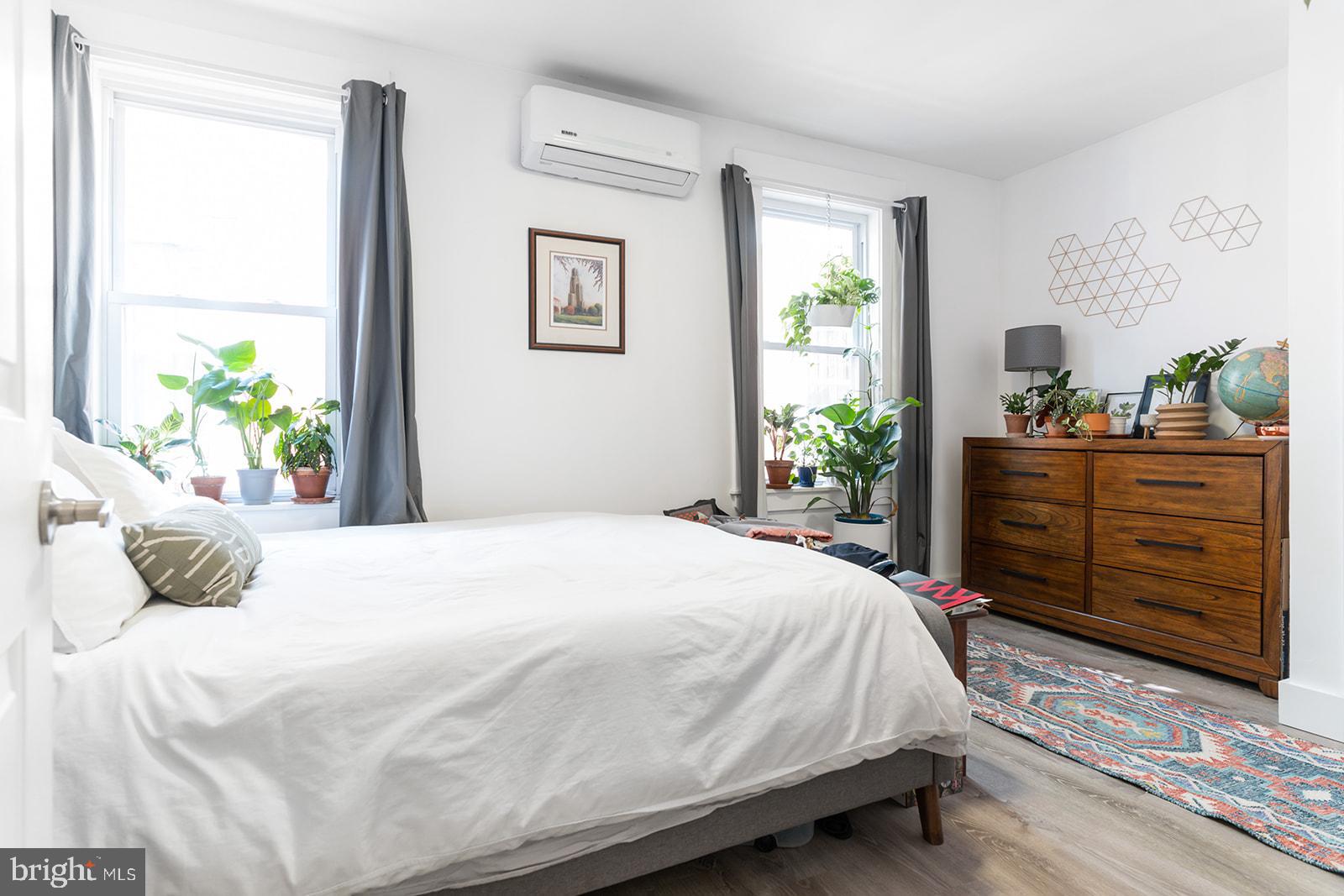 NORRIS SQUARE - Residential