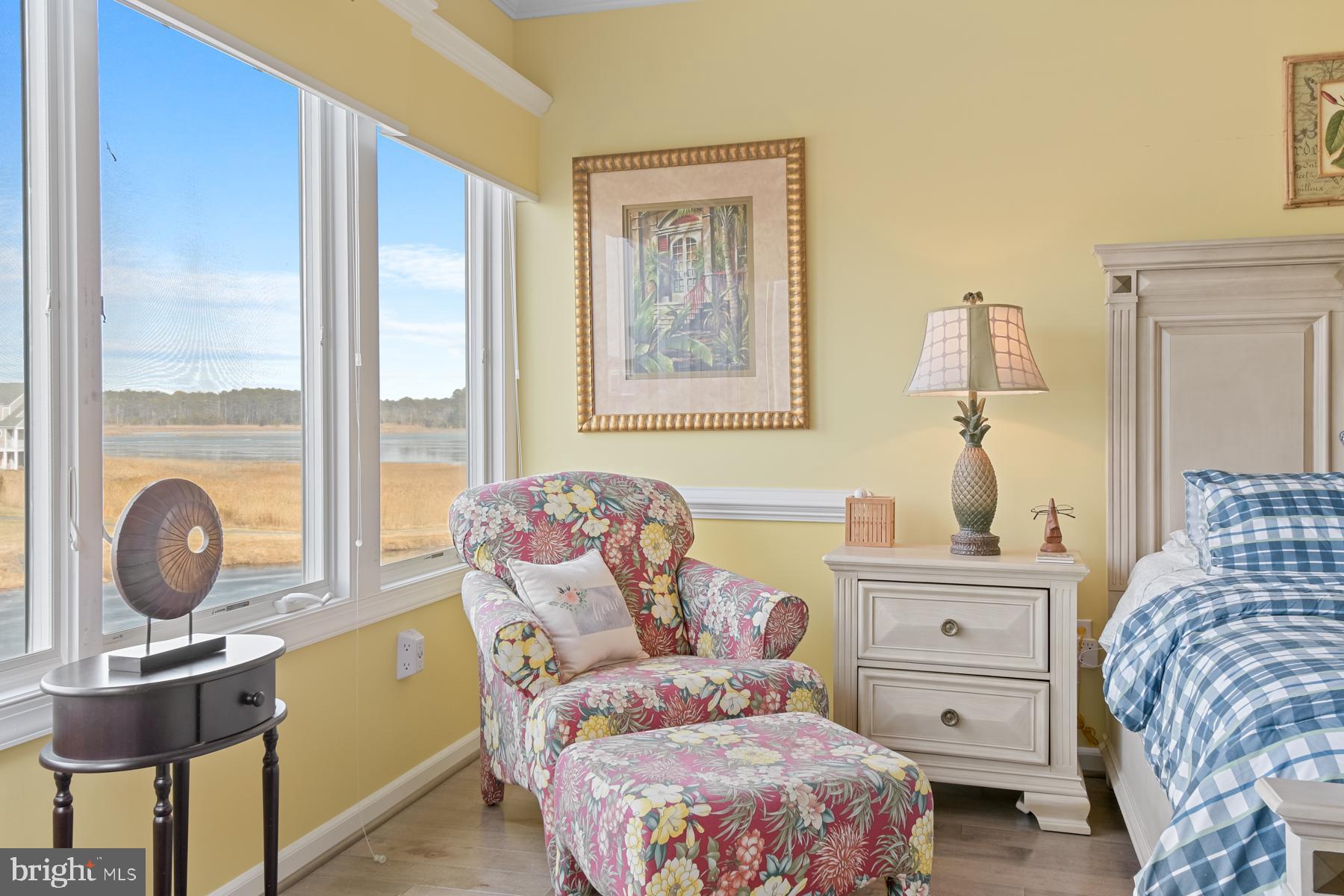 BAYVILLE SHORES - Residential