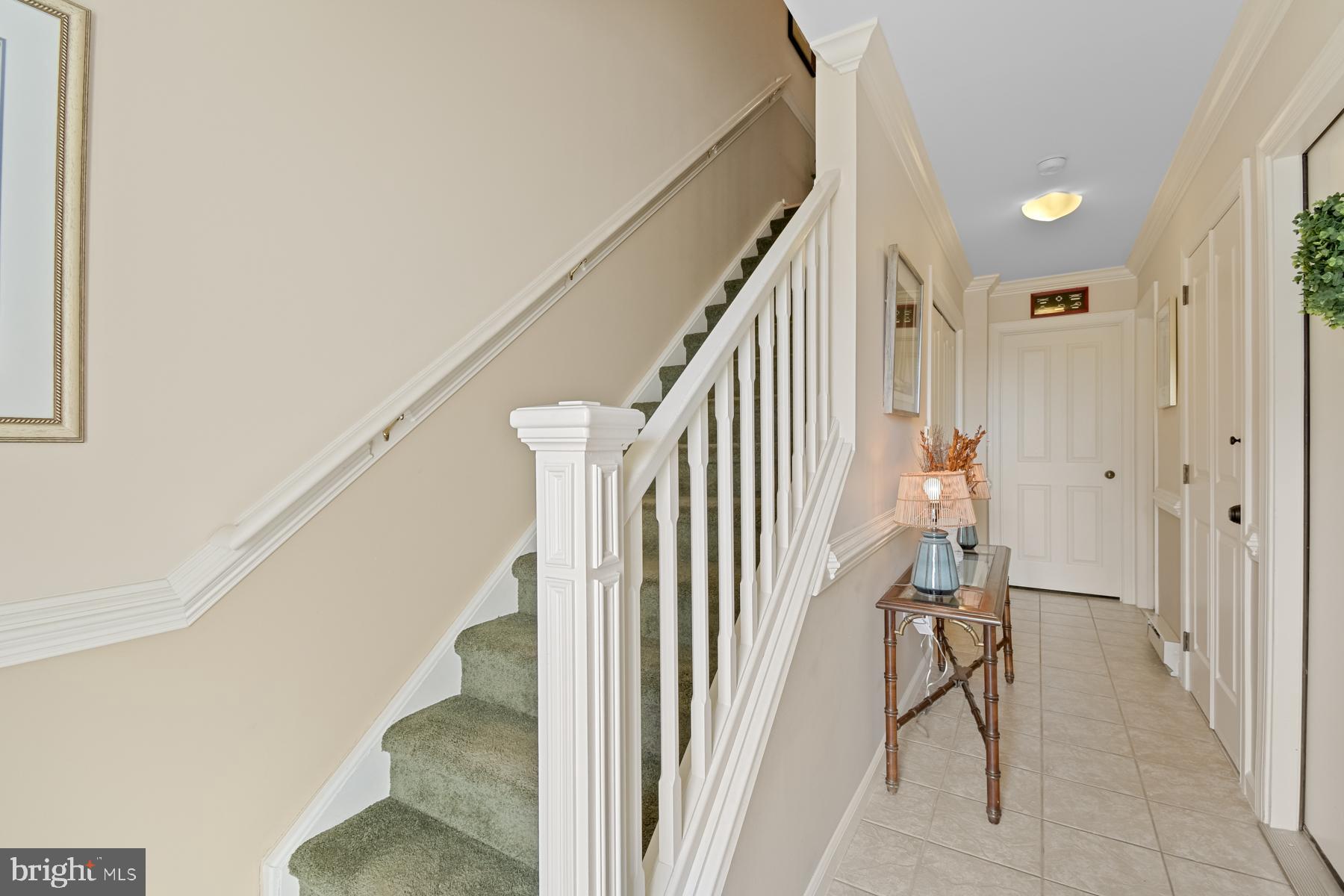 BAYVILLE SHORES - Residential