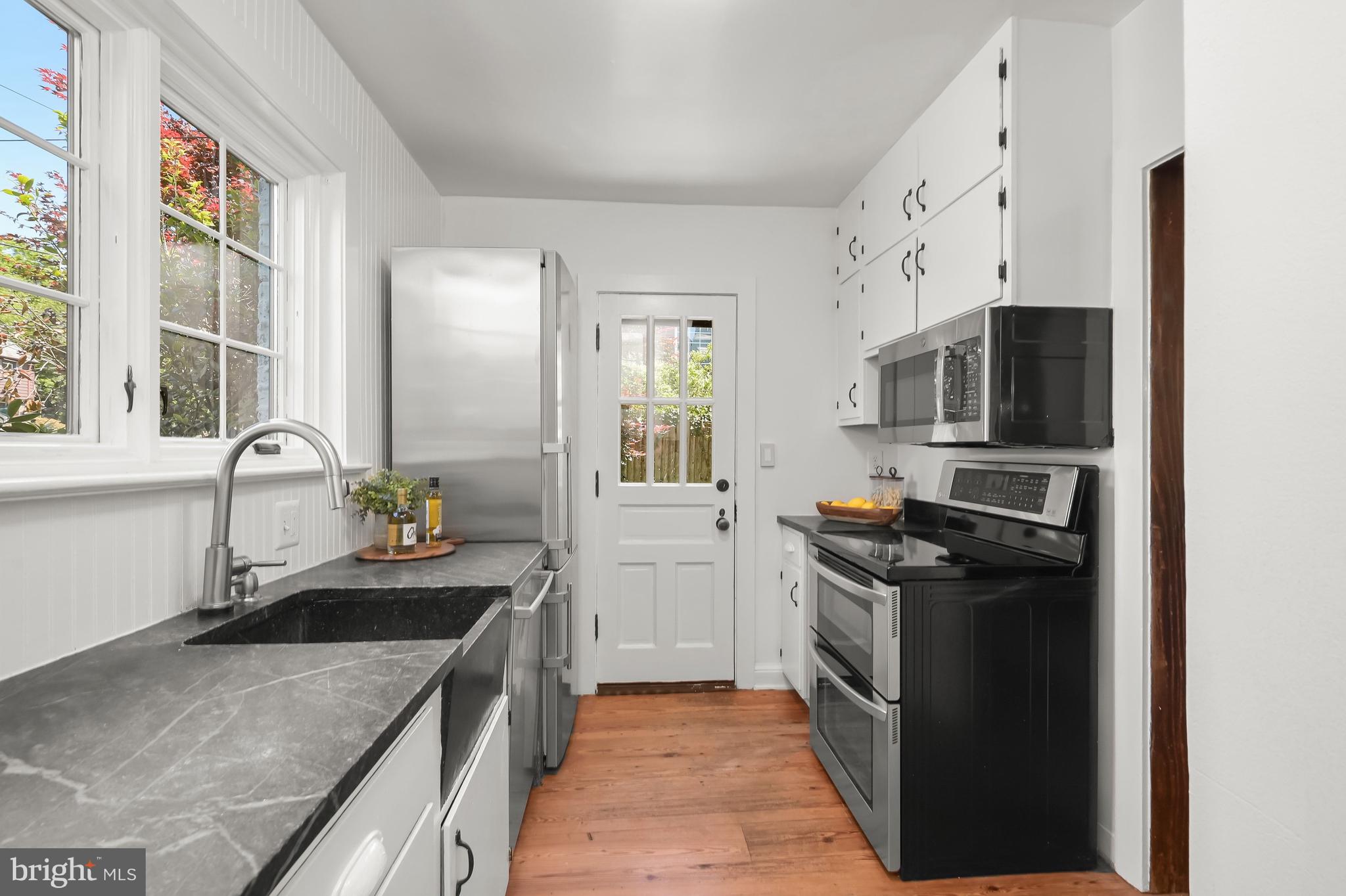 NORTH HILLS - Residential