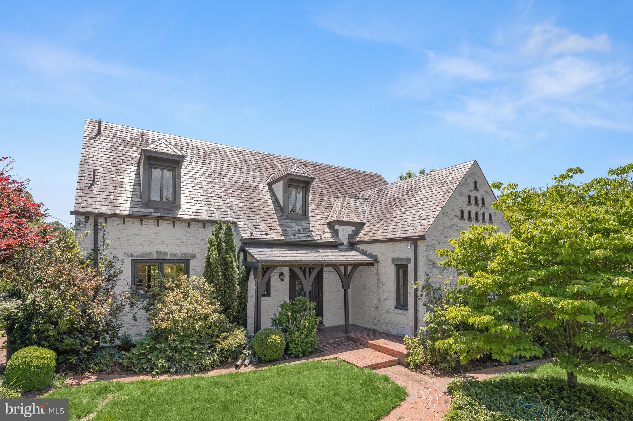 NORTH HILLS - Residential