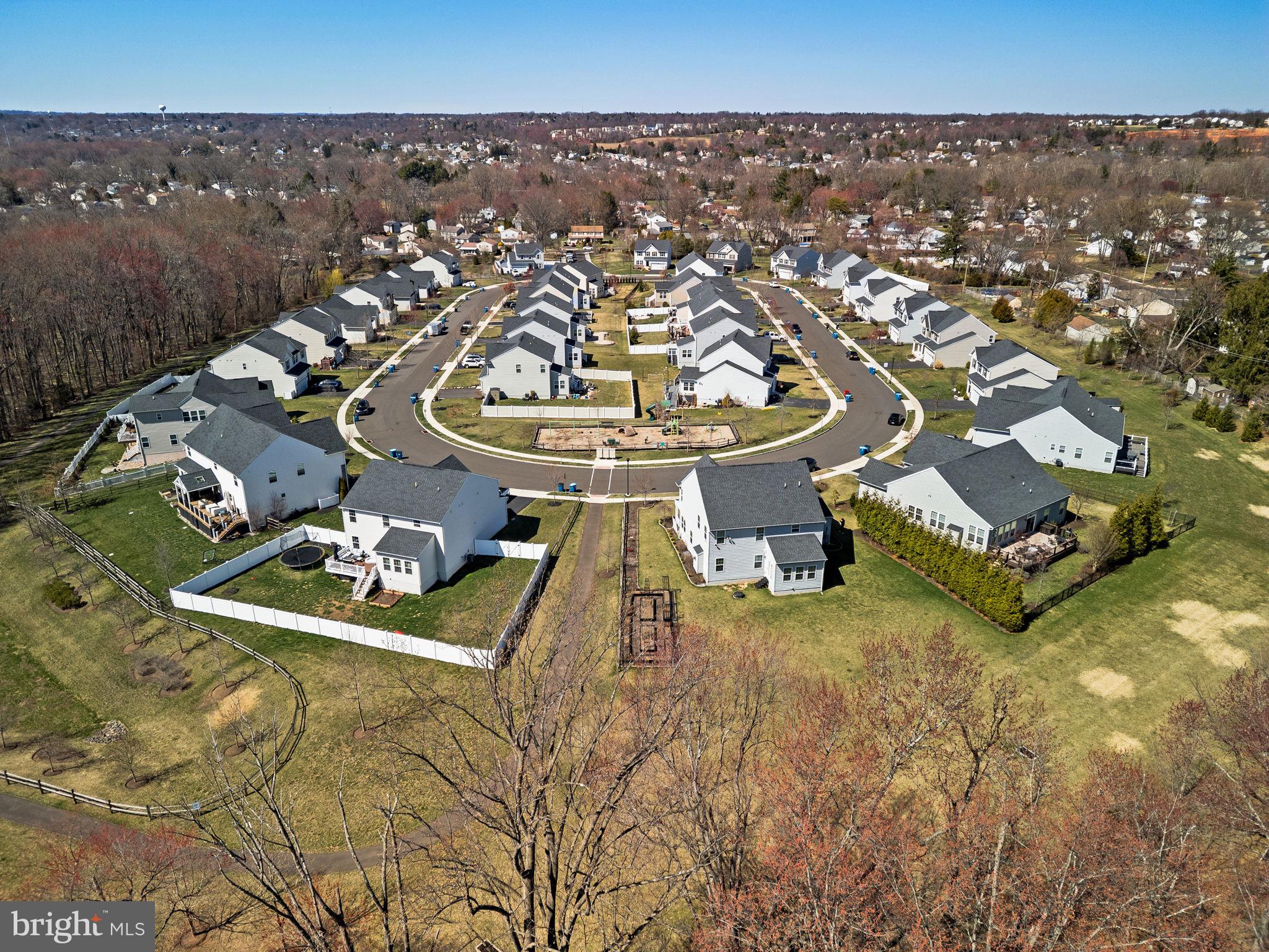 HIDDEN OAKS - Residential