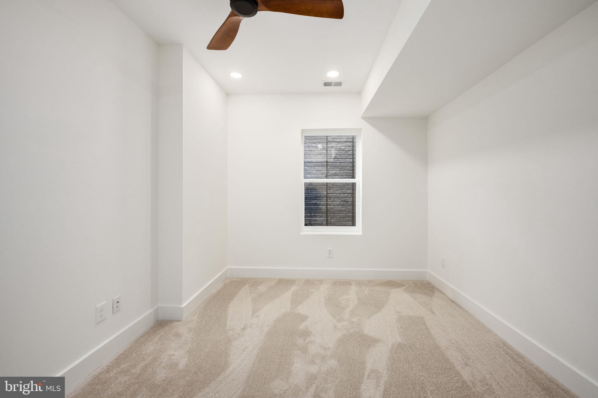 HIGHVIEW PARK - Residential