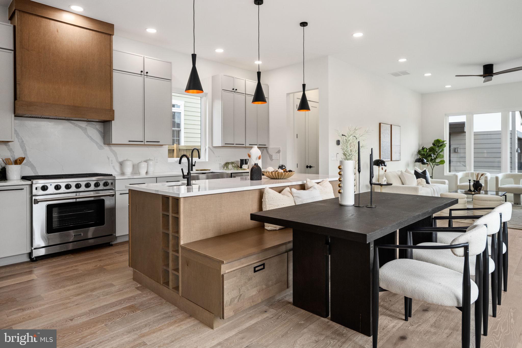 HIGHVIEW PARK - Residential