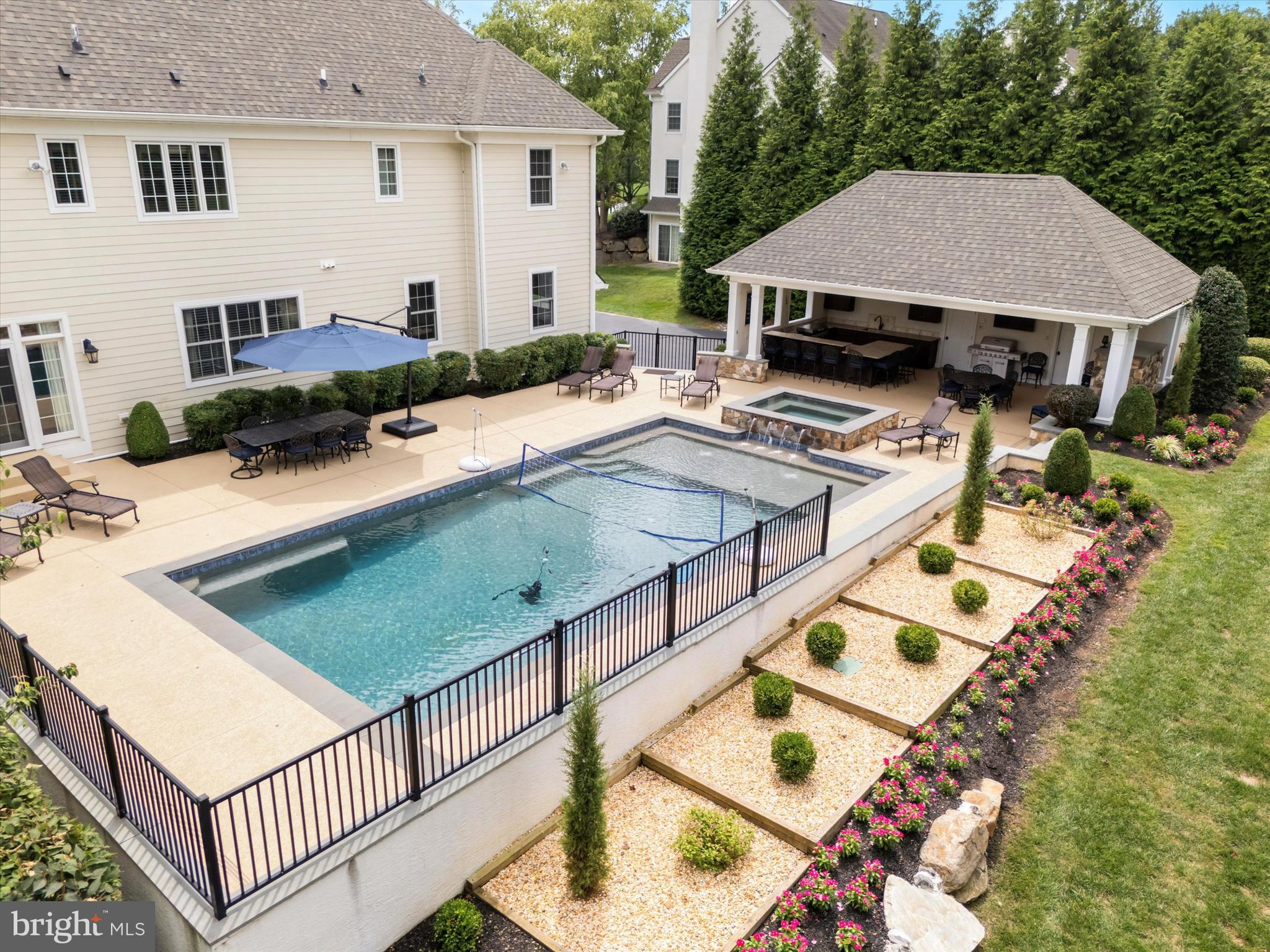BRICK HOUSE FARM - Residential