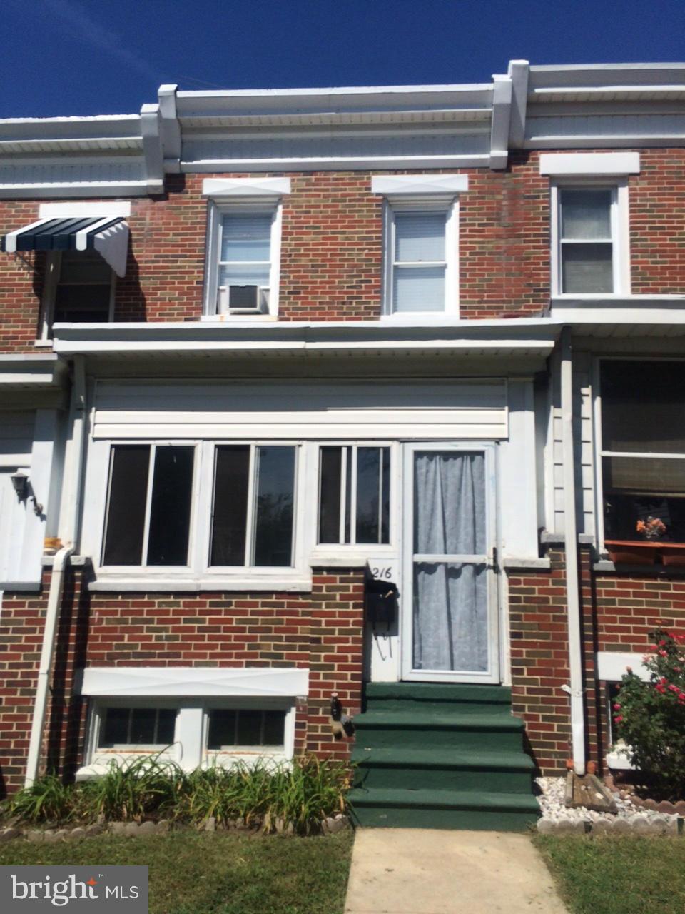 ATTENTION INVESTORS!! This updated home is for sale and is currently rented until 10/31/2017. Purchase and receive immediate income. Please give 24 hour notice so we can contact the tenant for access.