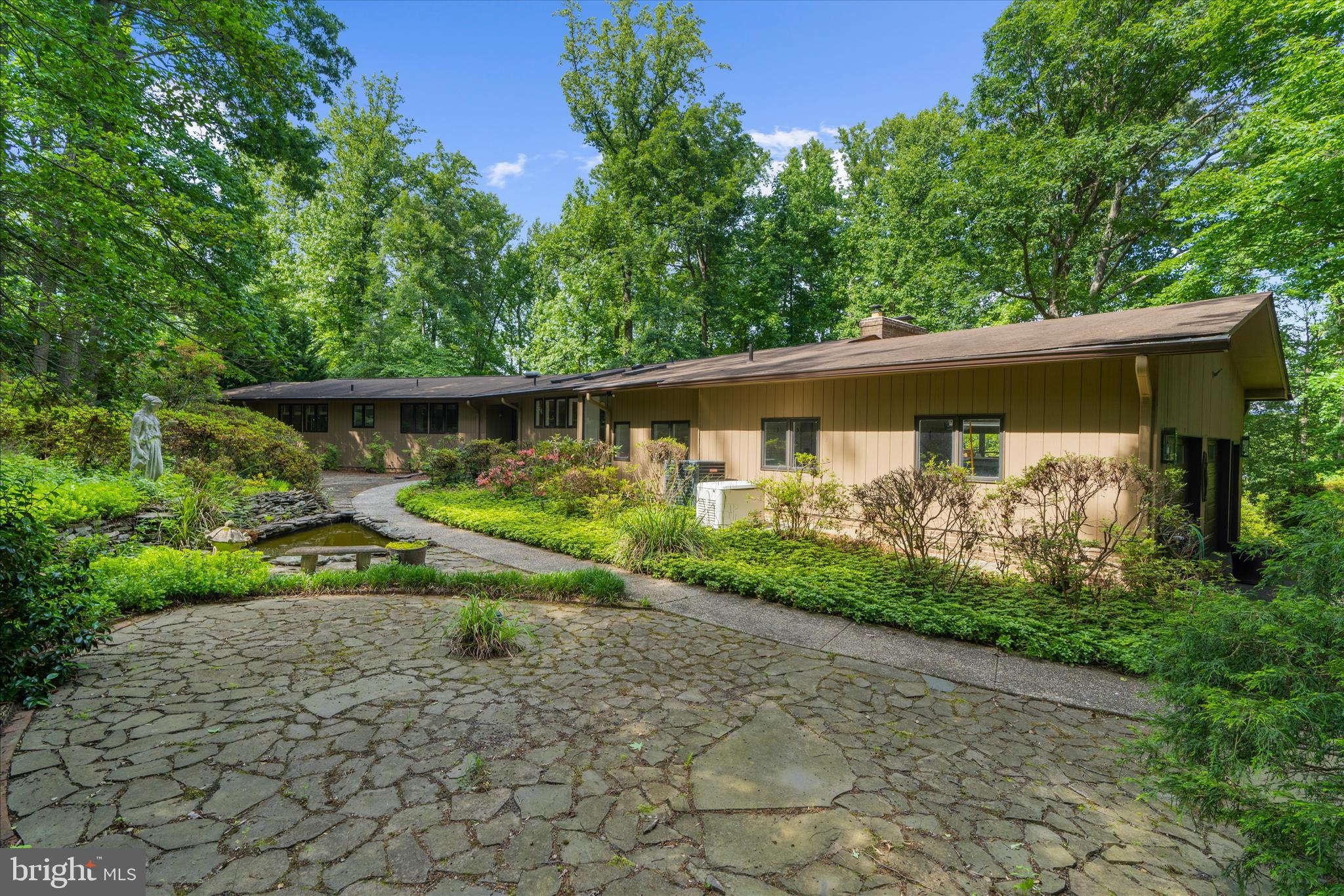 HARBOR HILLS - Residential
