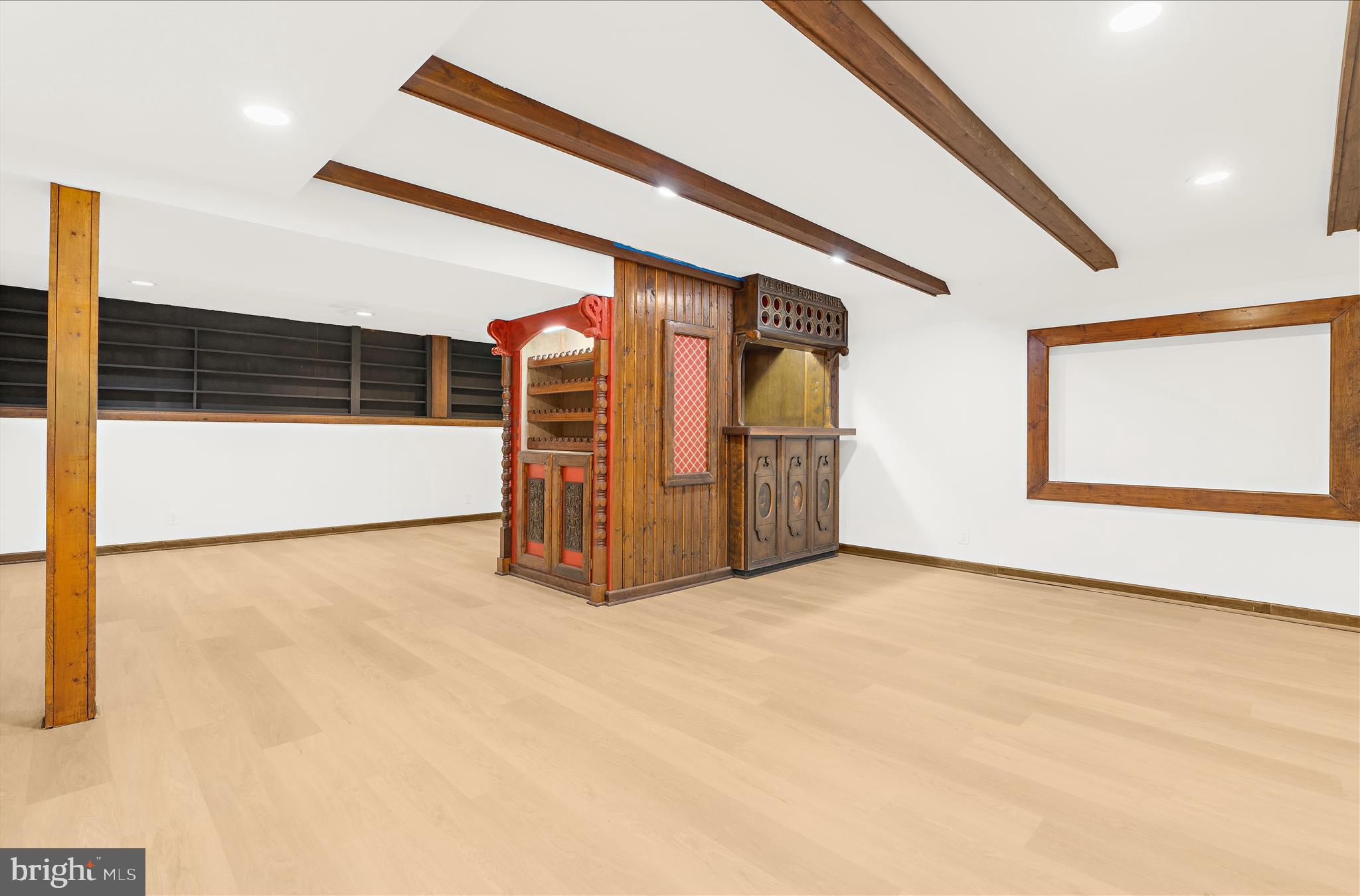 HARBOR HILLS - Residential