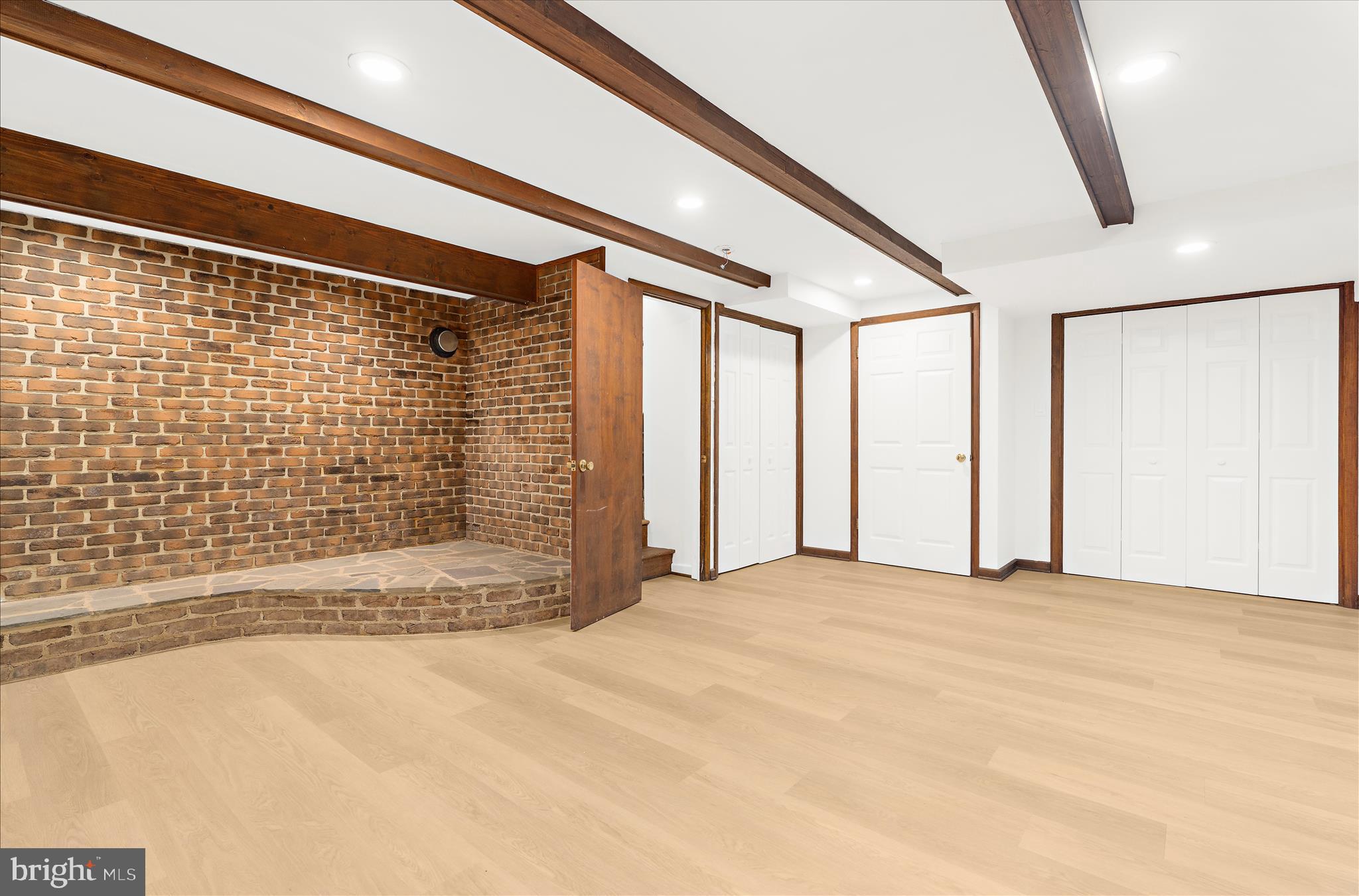 HARBOR HILLS - Residential
