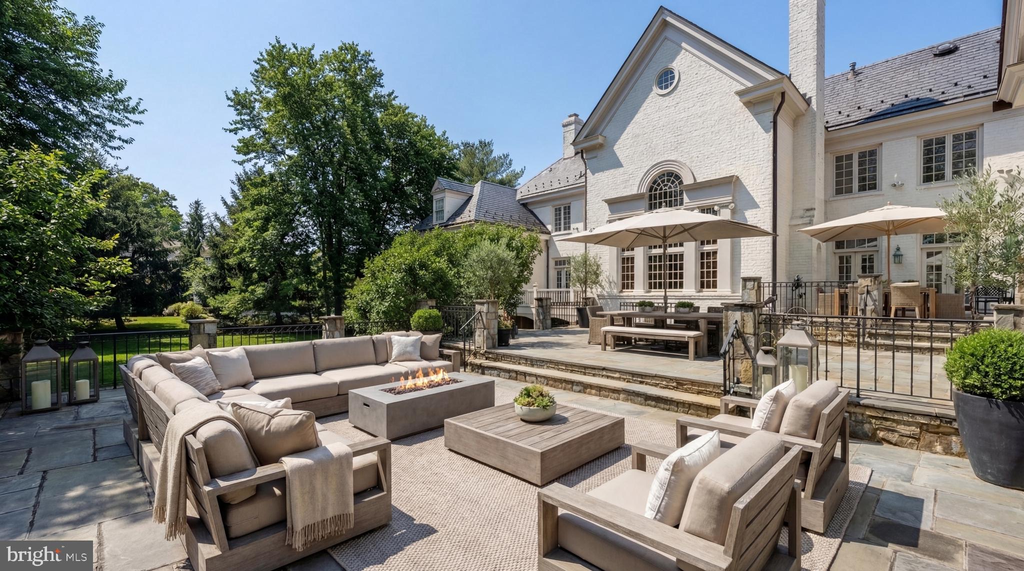 POTOMAC OUTSIDE - Residential