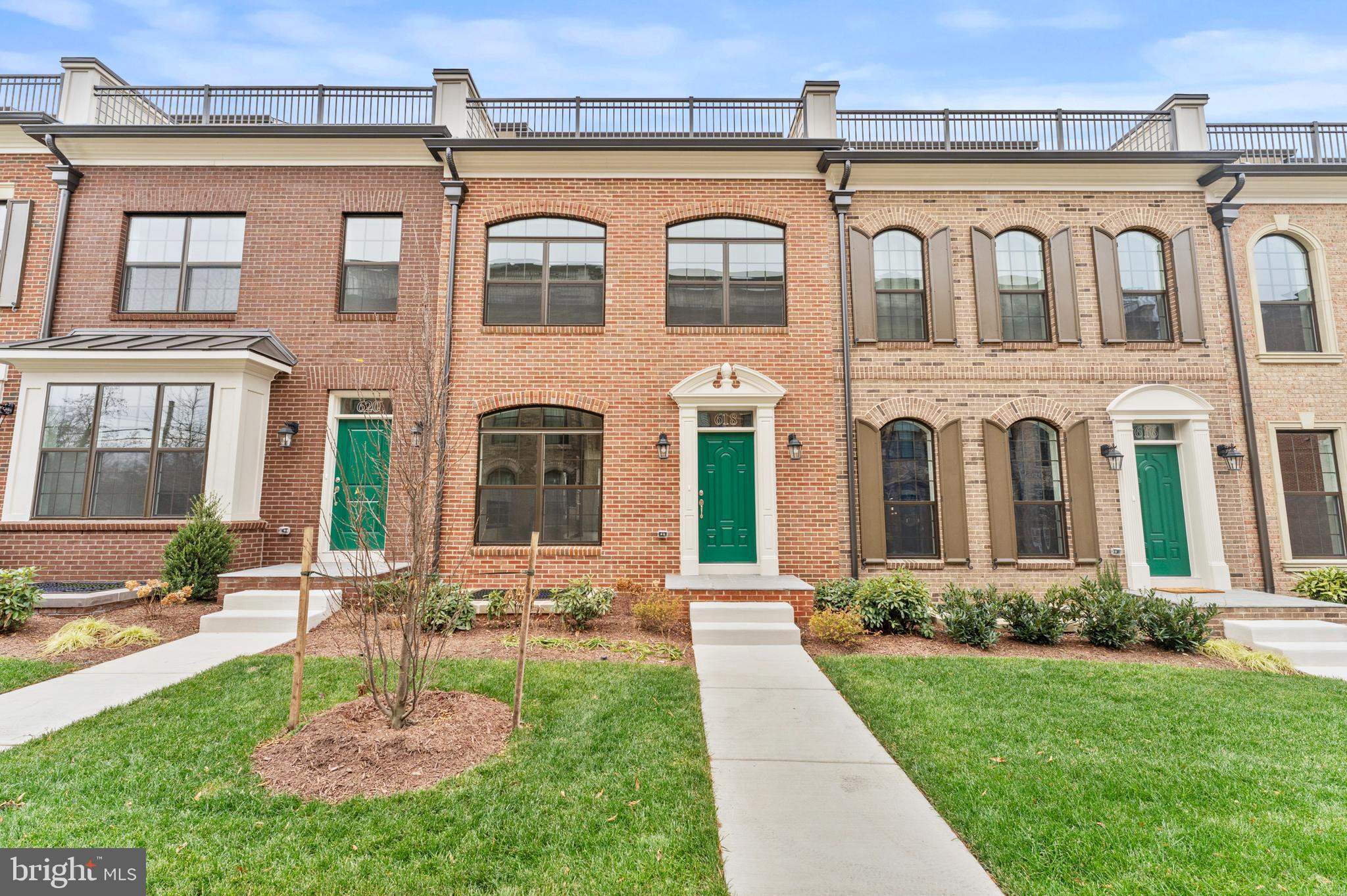 POTOMAC OVERLOOK - Residential