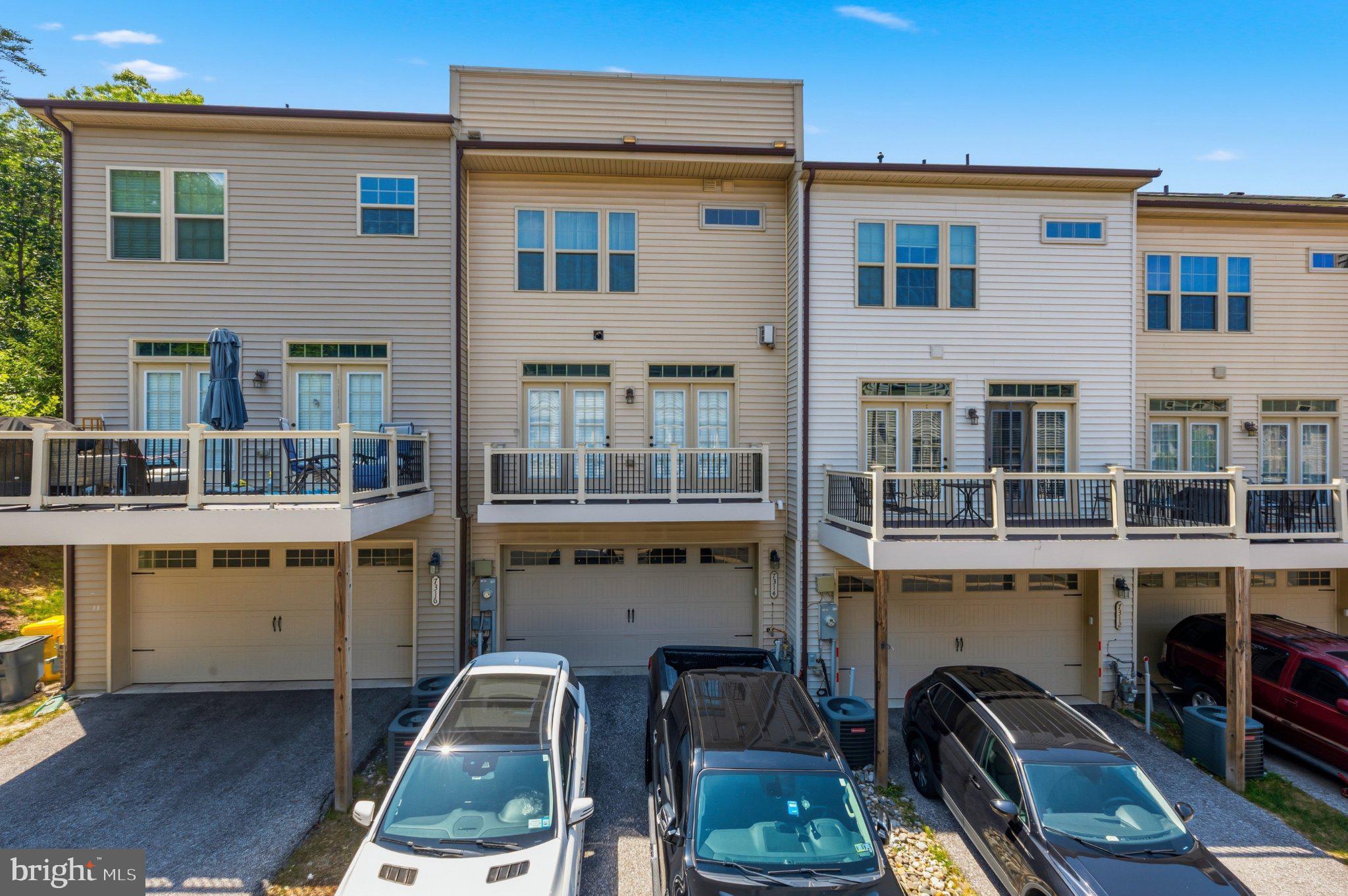 PARKSIDE - Residential