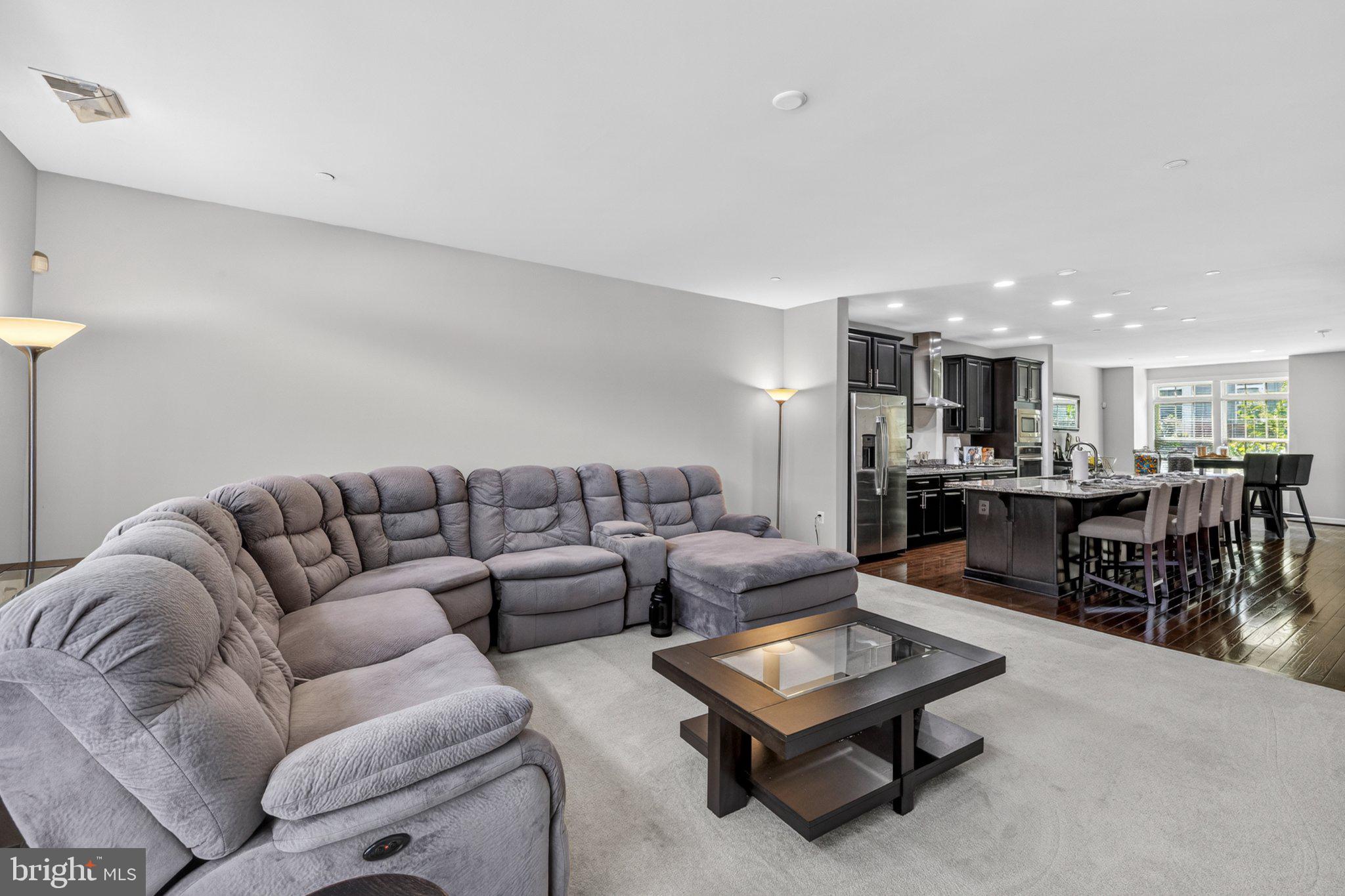 PARKSIDE - Residential