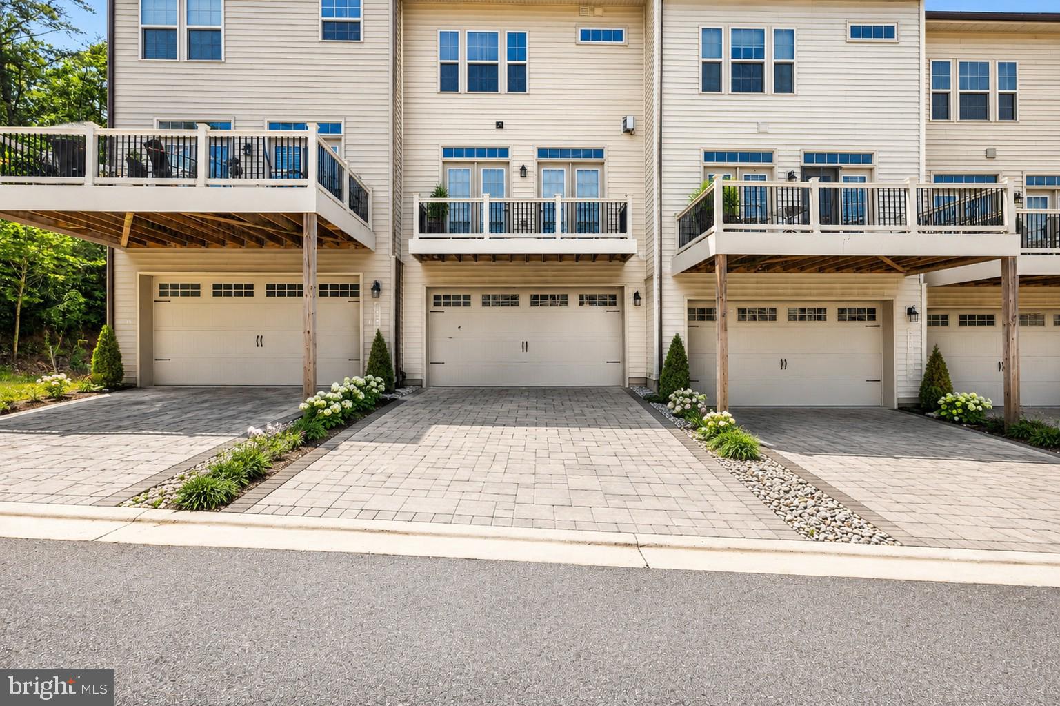 PARKSIDE - Residential