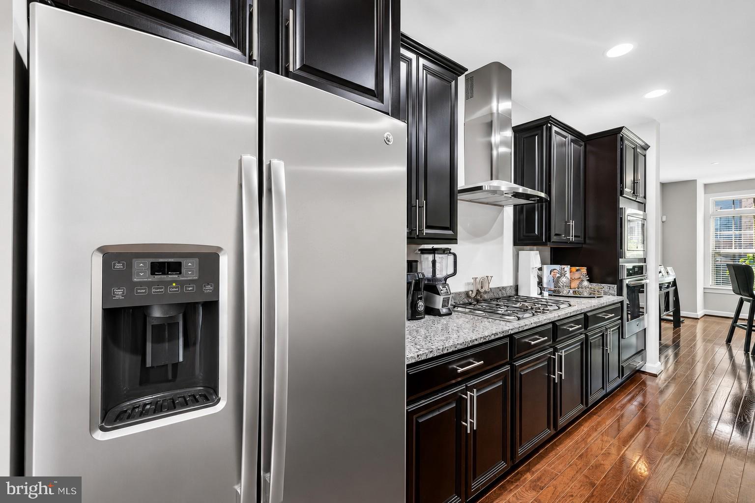 PARKSIDE - Residential