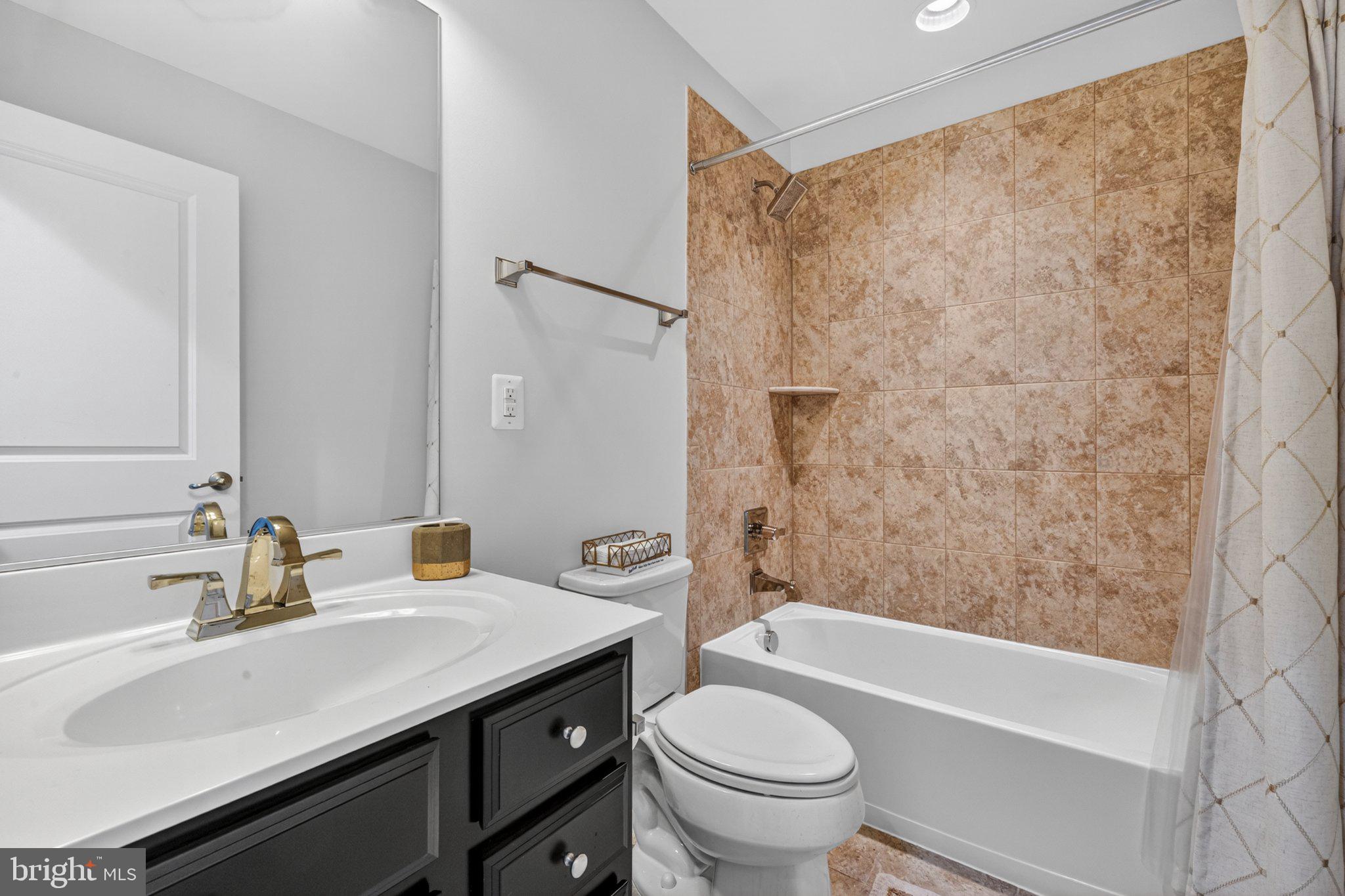 PARKSIDE - Residential
