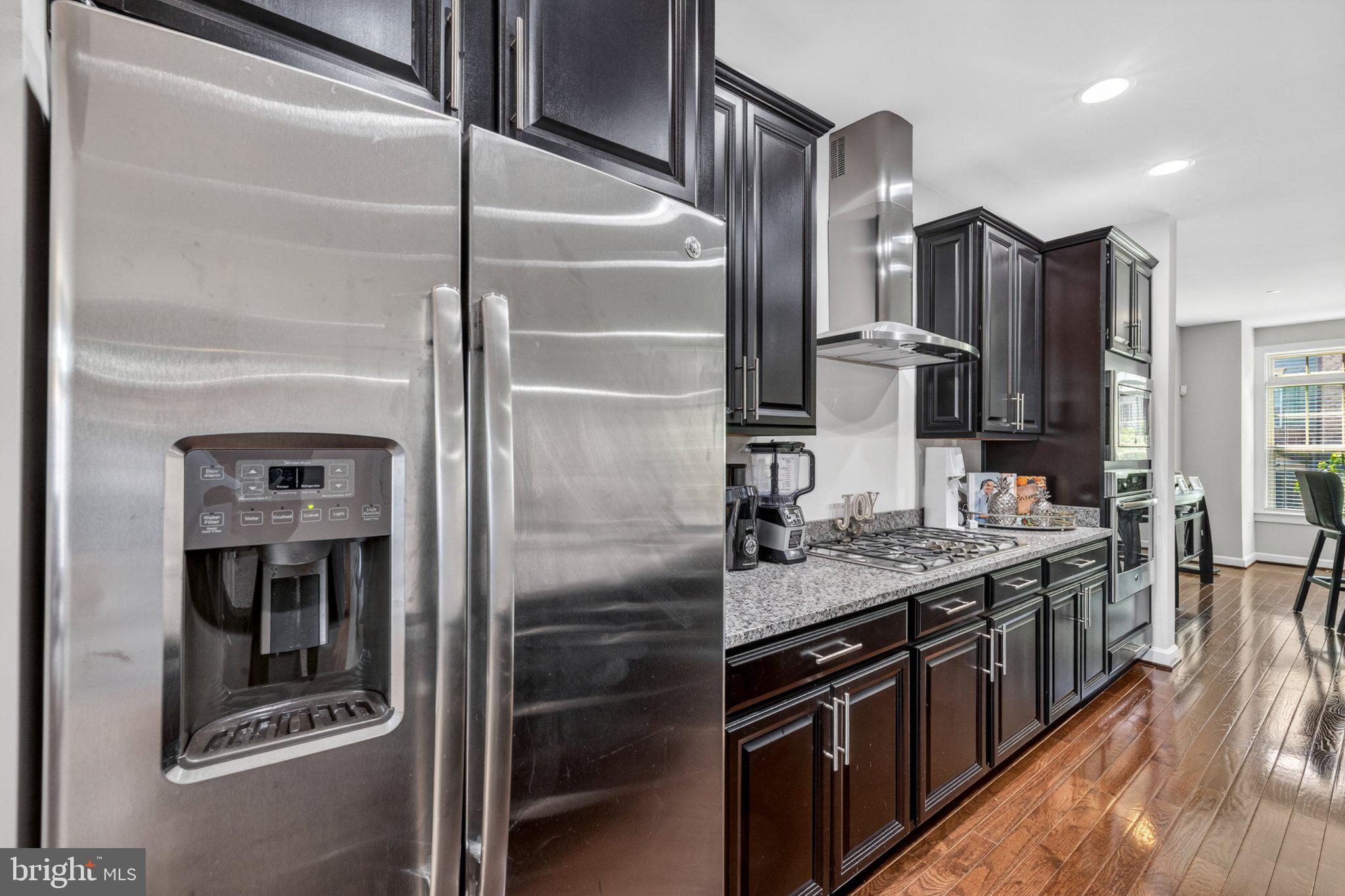 PARKSIDE - Residential