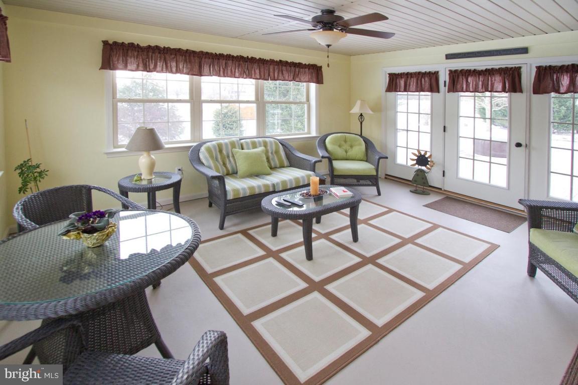 WHEATFIELD - Residential