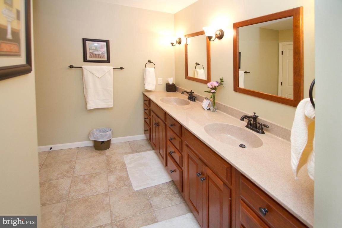 WHEATFIELD - Residential