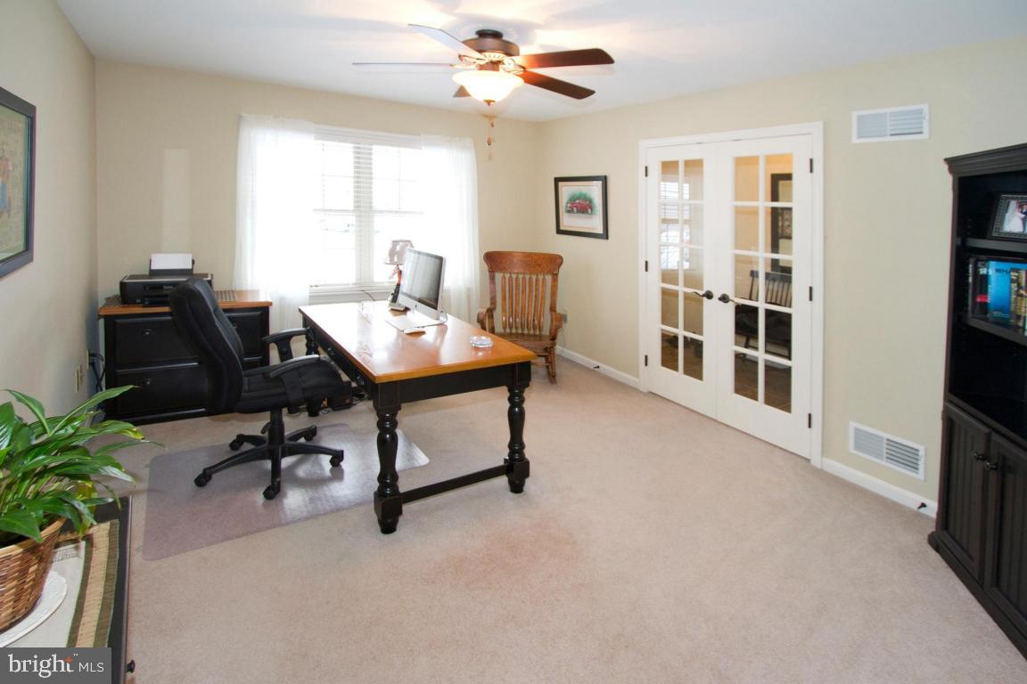 WHEATFIELD - Residential