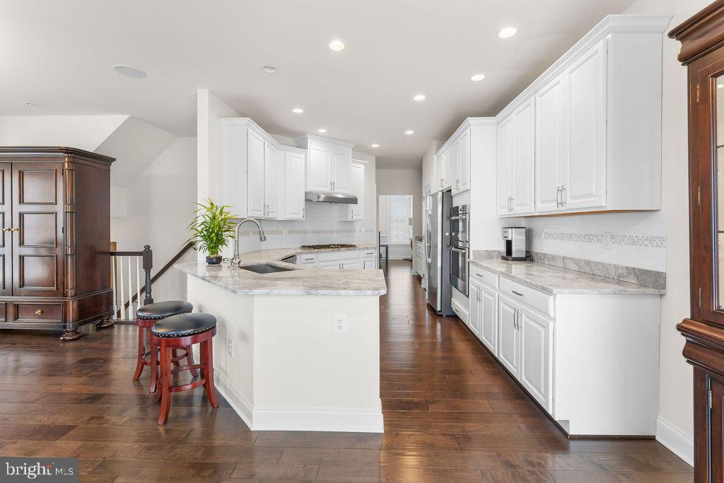 THE ENCLAVE AT ARUNDEL PRESERVE - Residential