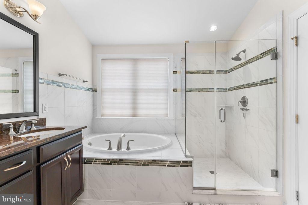 THE ENCLAVE AT ARUNDEL PRESERVE - Residential