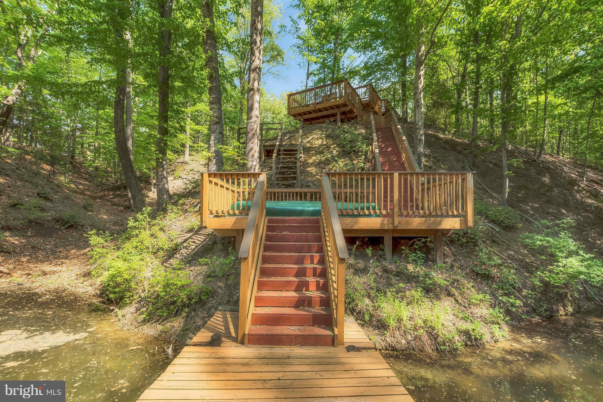 FERRY LANDING WOODS - Residential Lease
