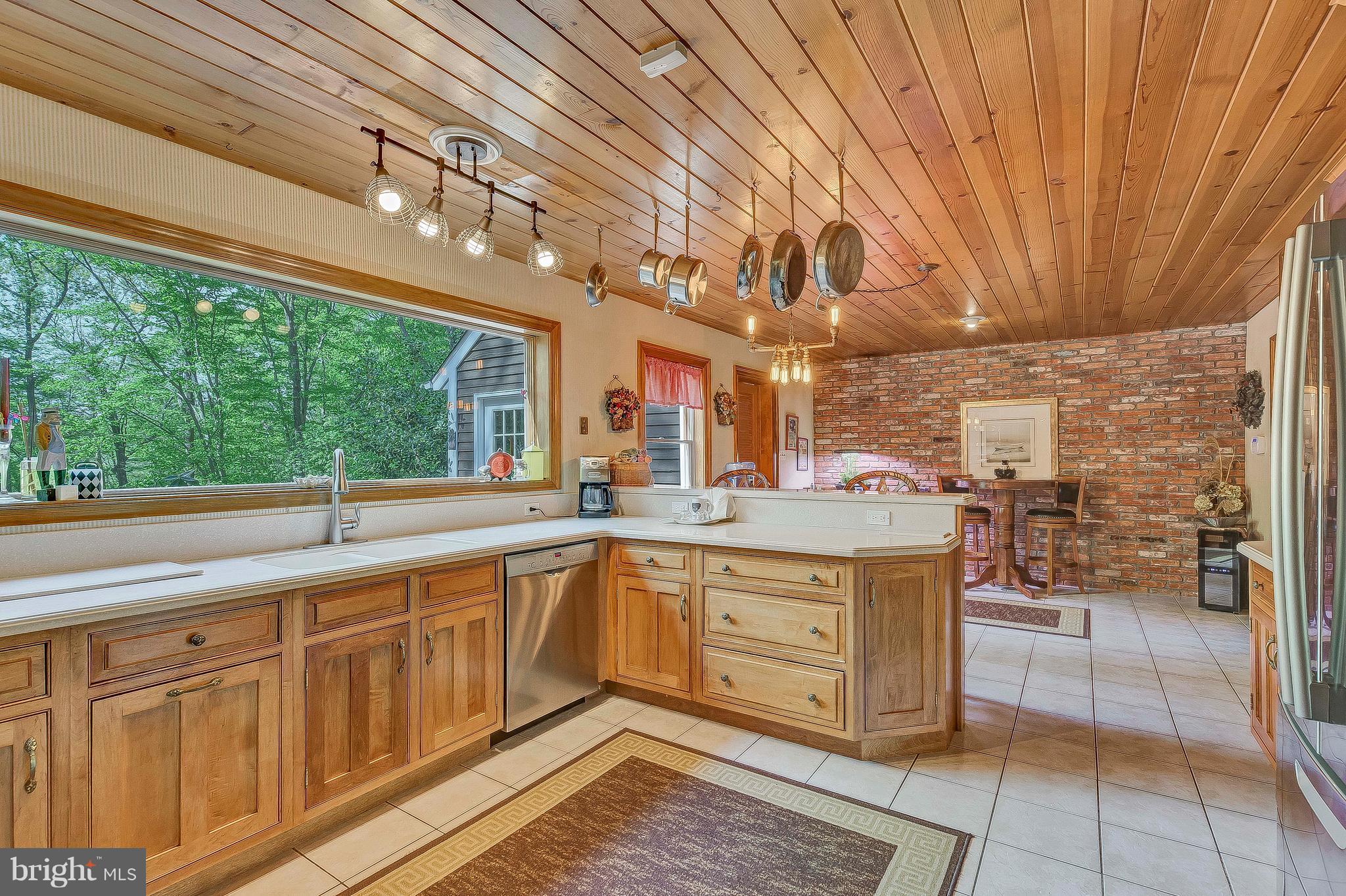 FERRY LANDING WOODS - Residential Lease