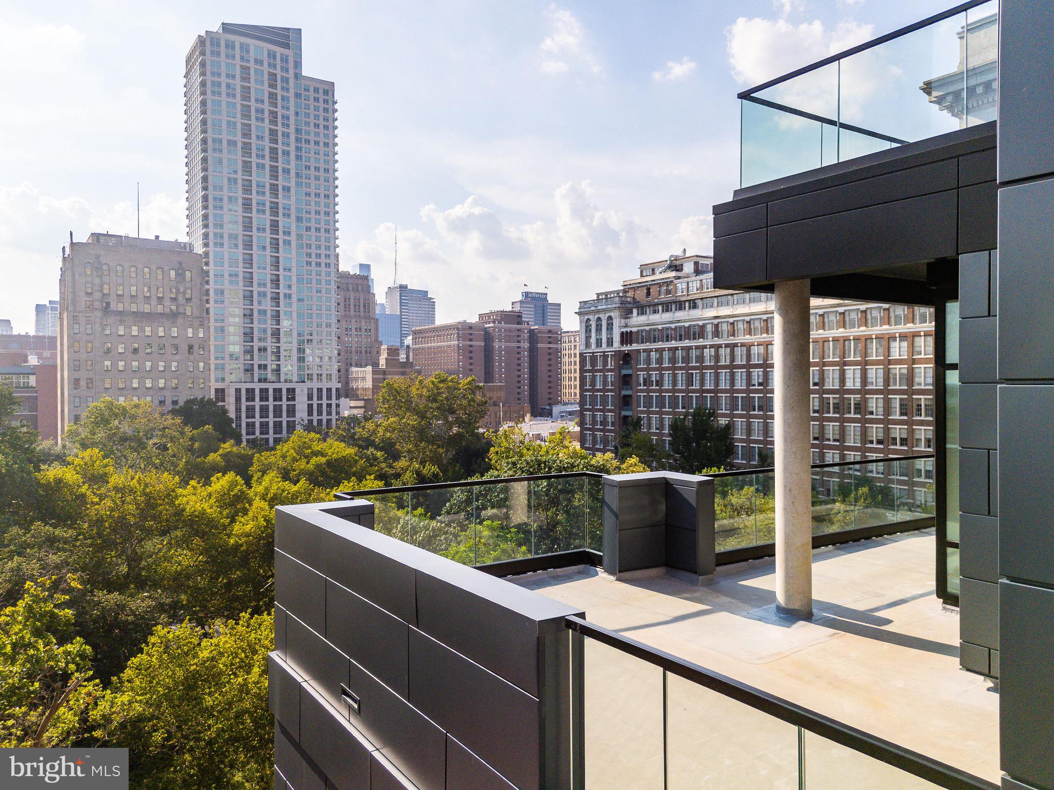 WASHINGTON SQ - Residential